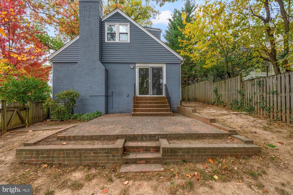 3000 EDGEHILL DRIVE