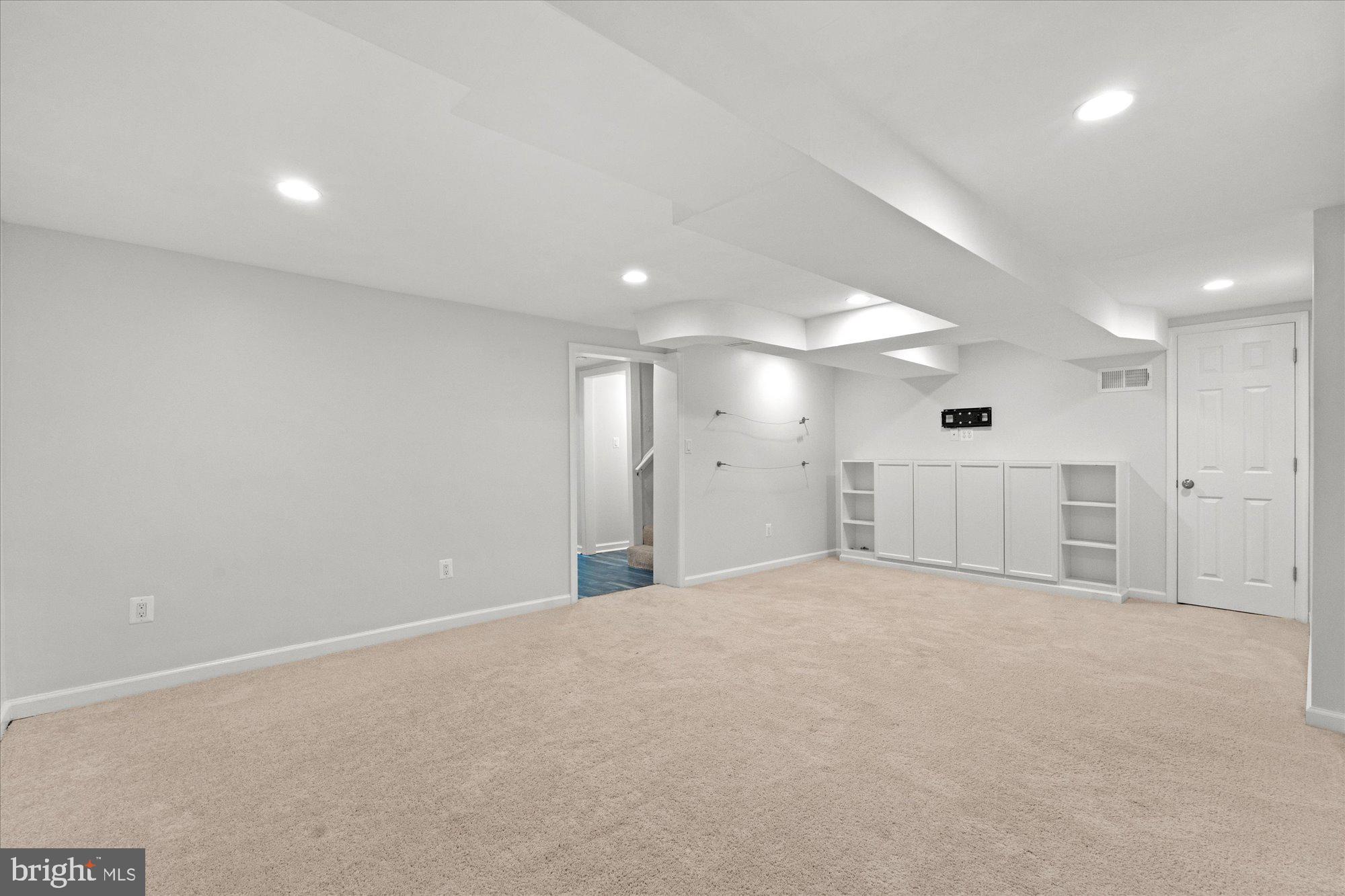 3000 EDGEHILL DRIVE