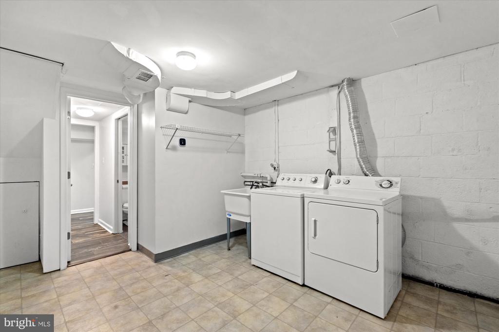 3000 EDGEHILL DRIVE