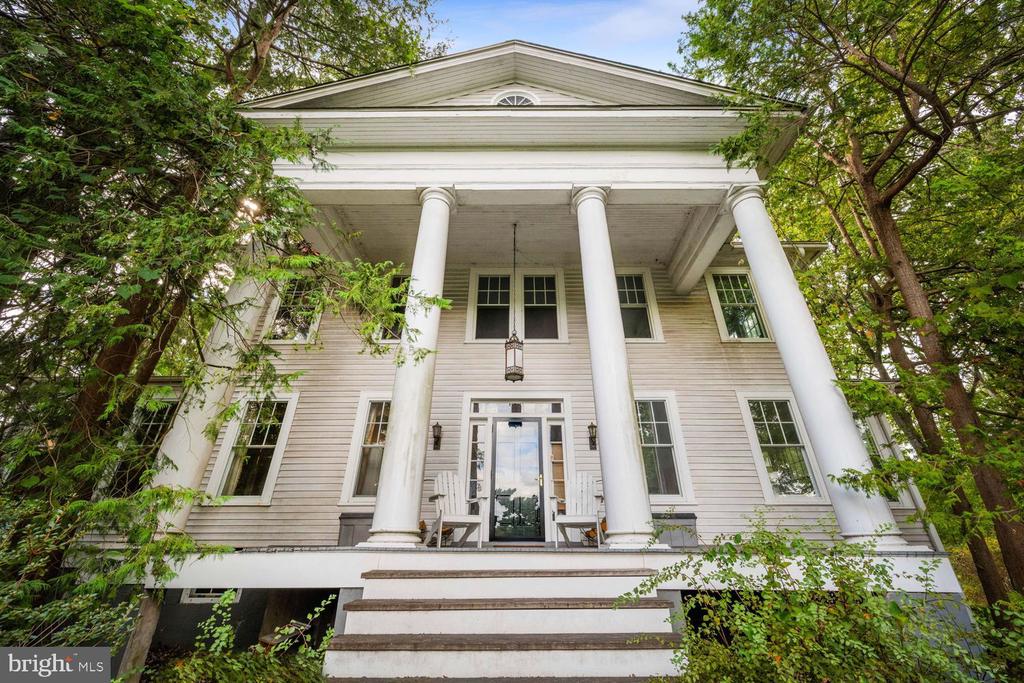 3104 RUSSELL ROAD