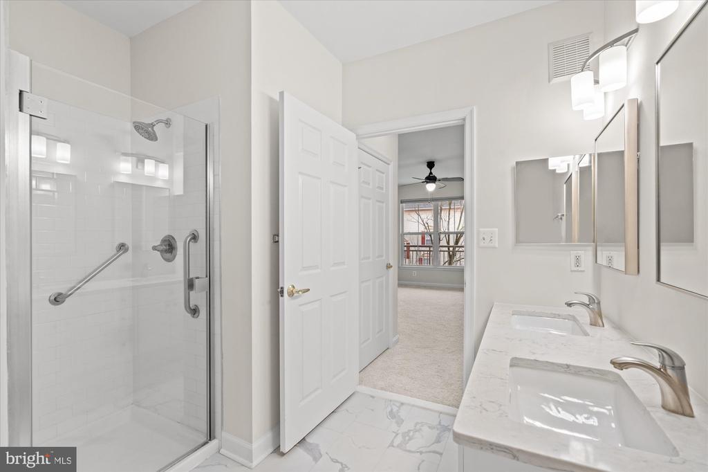 5120 DONOVAN DRIVE 308