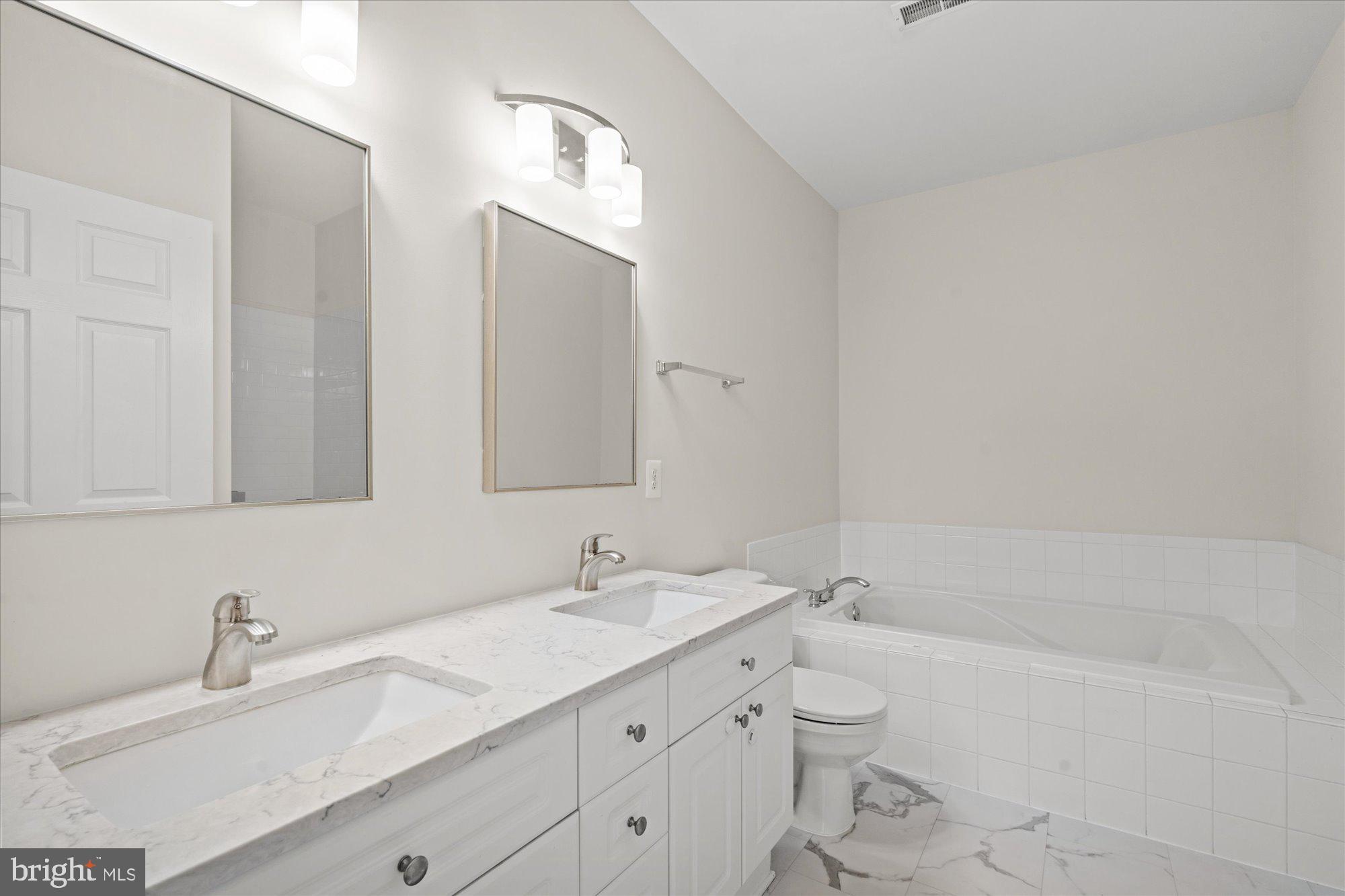 5120 DONOVAN DRIVE 308