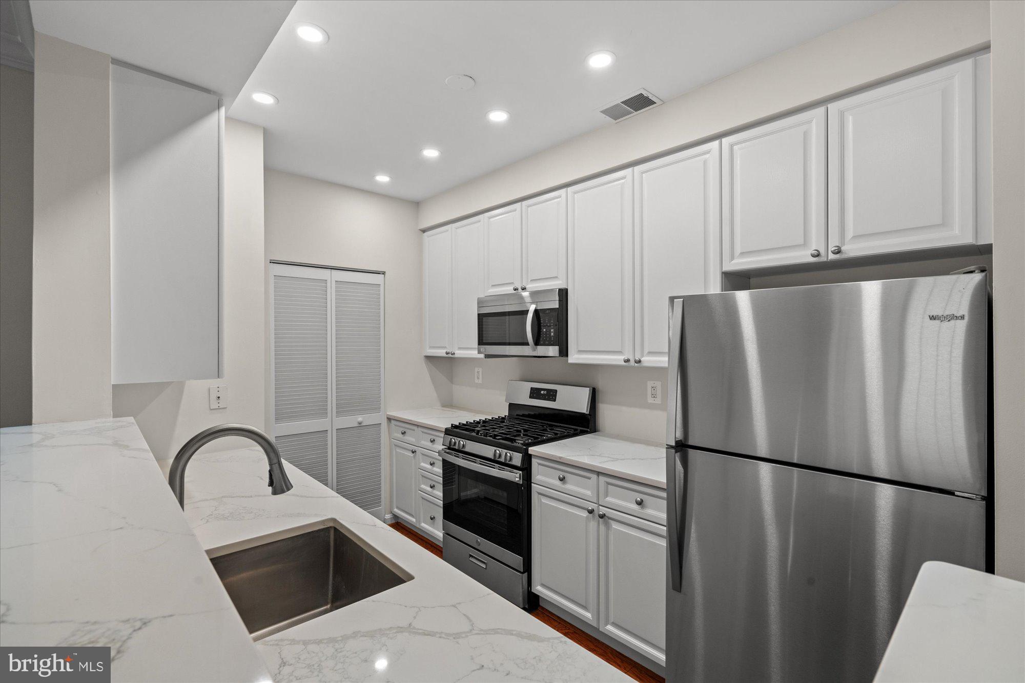 5120 DONOVAN DRIVE 308