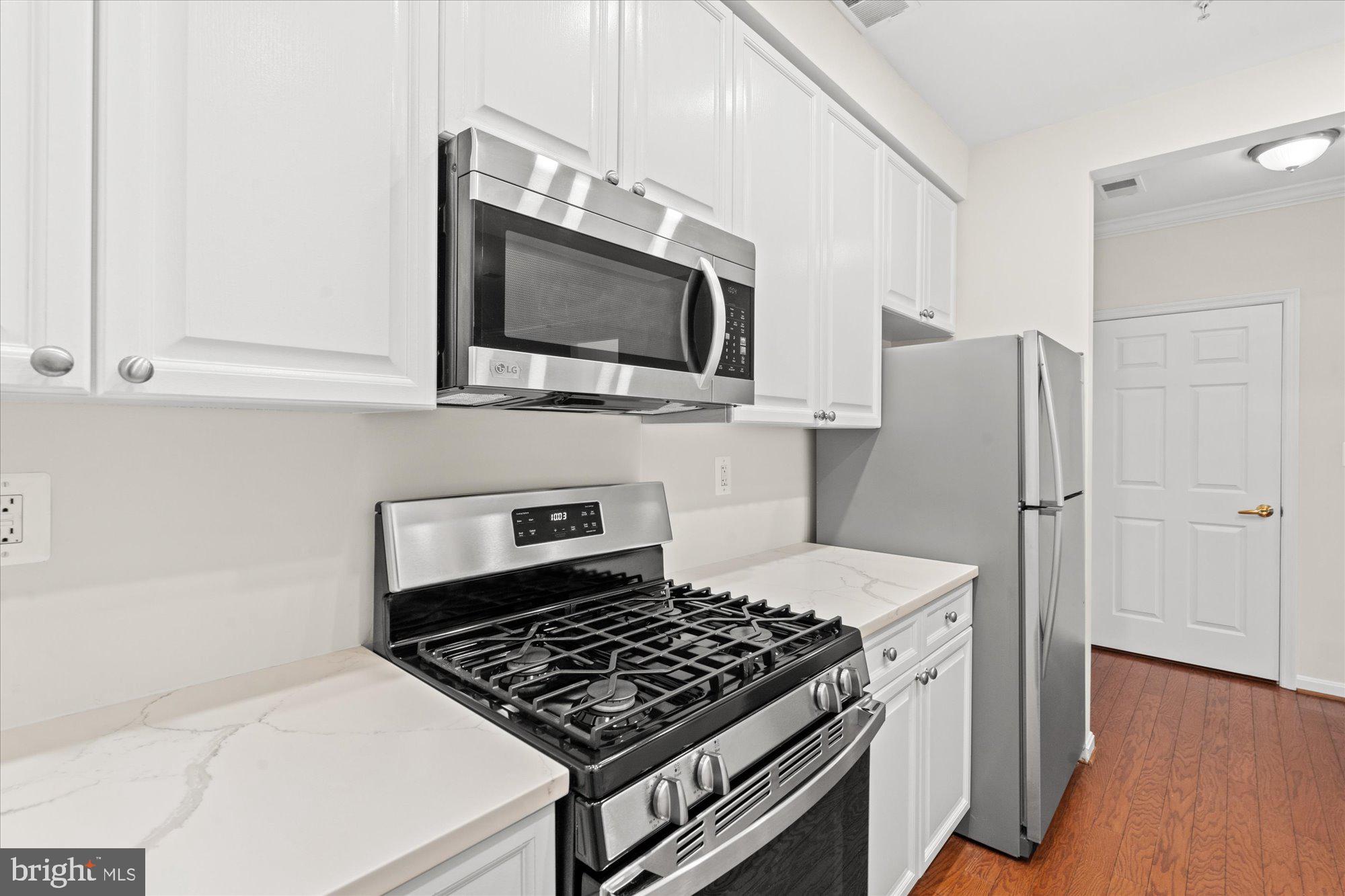 5120 DONOVAN DRIVE 308