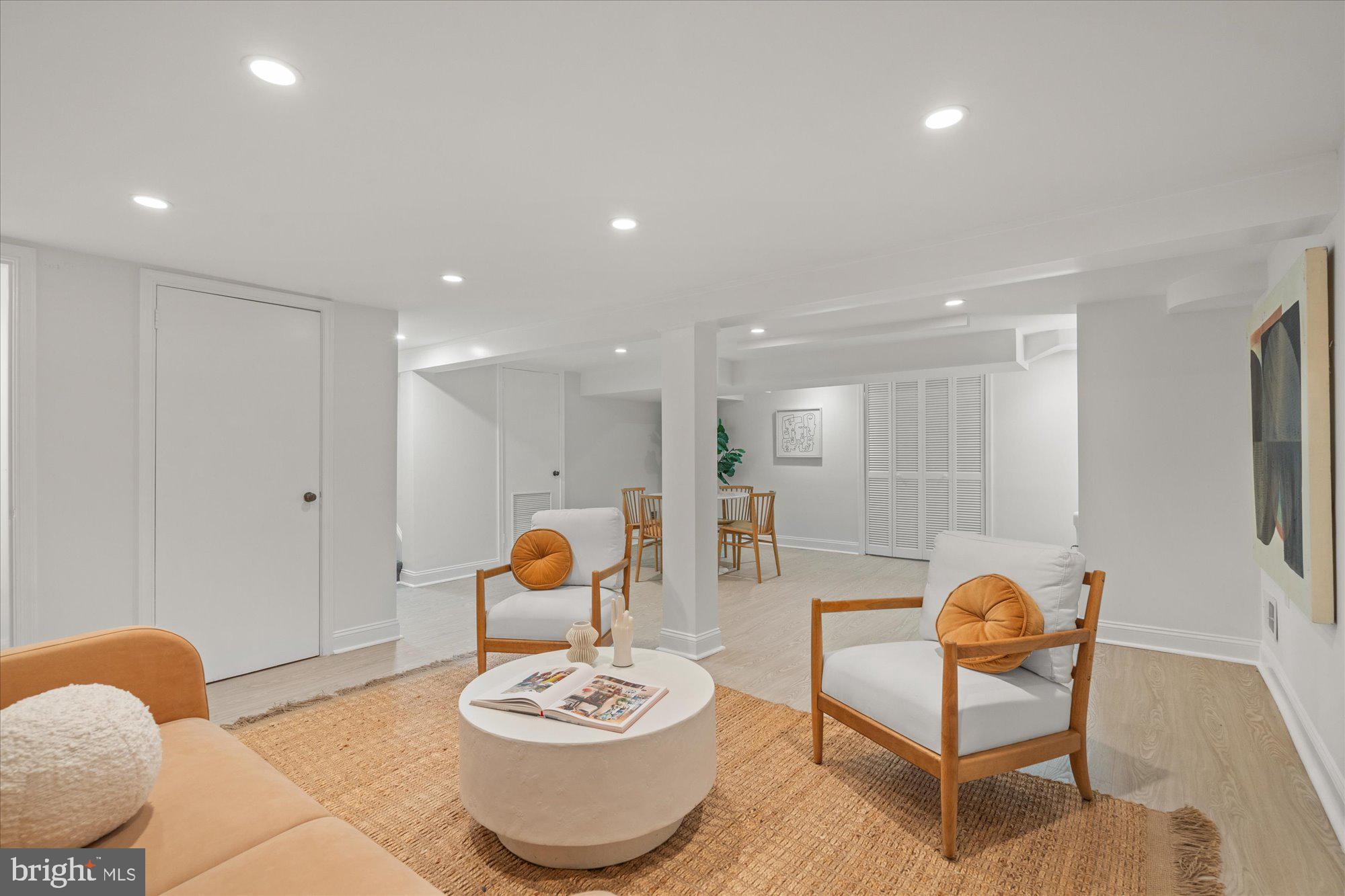 503 WOODLAND TERRACE