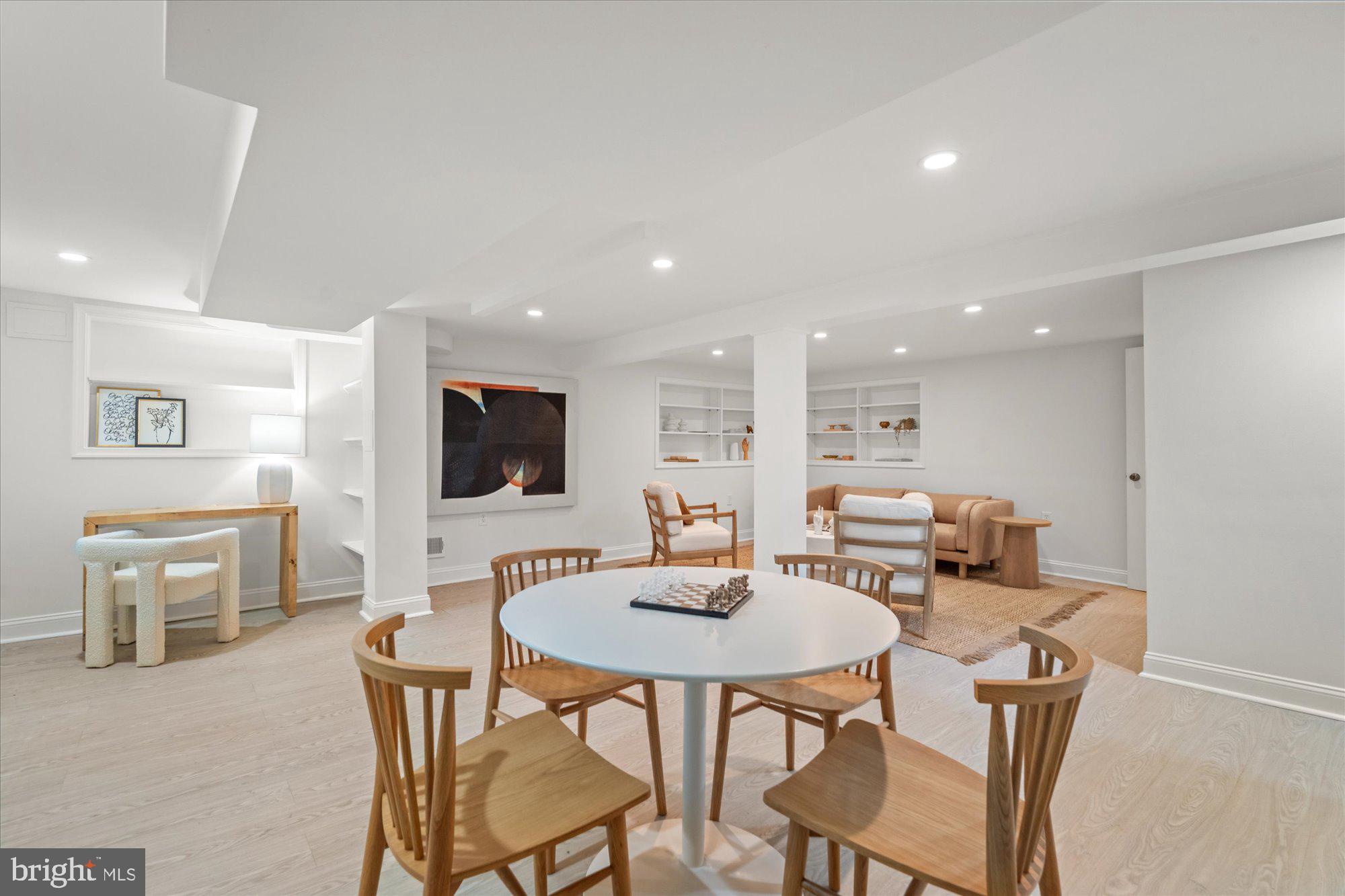 503 WOODLAND TERRACE