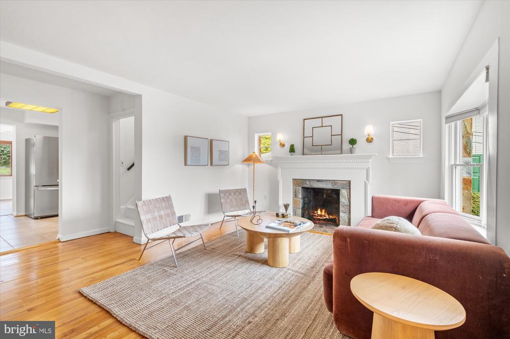 503 WOODLAND TERRACE