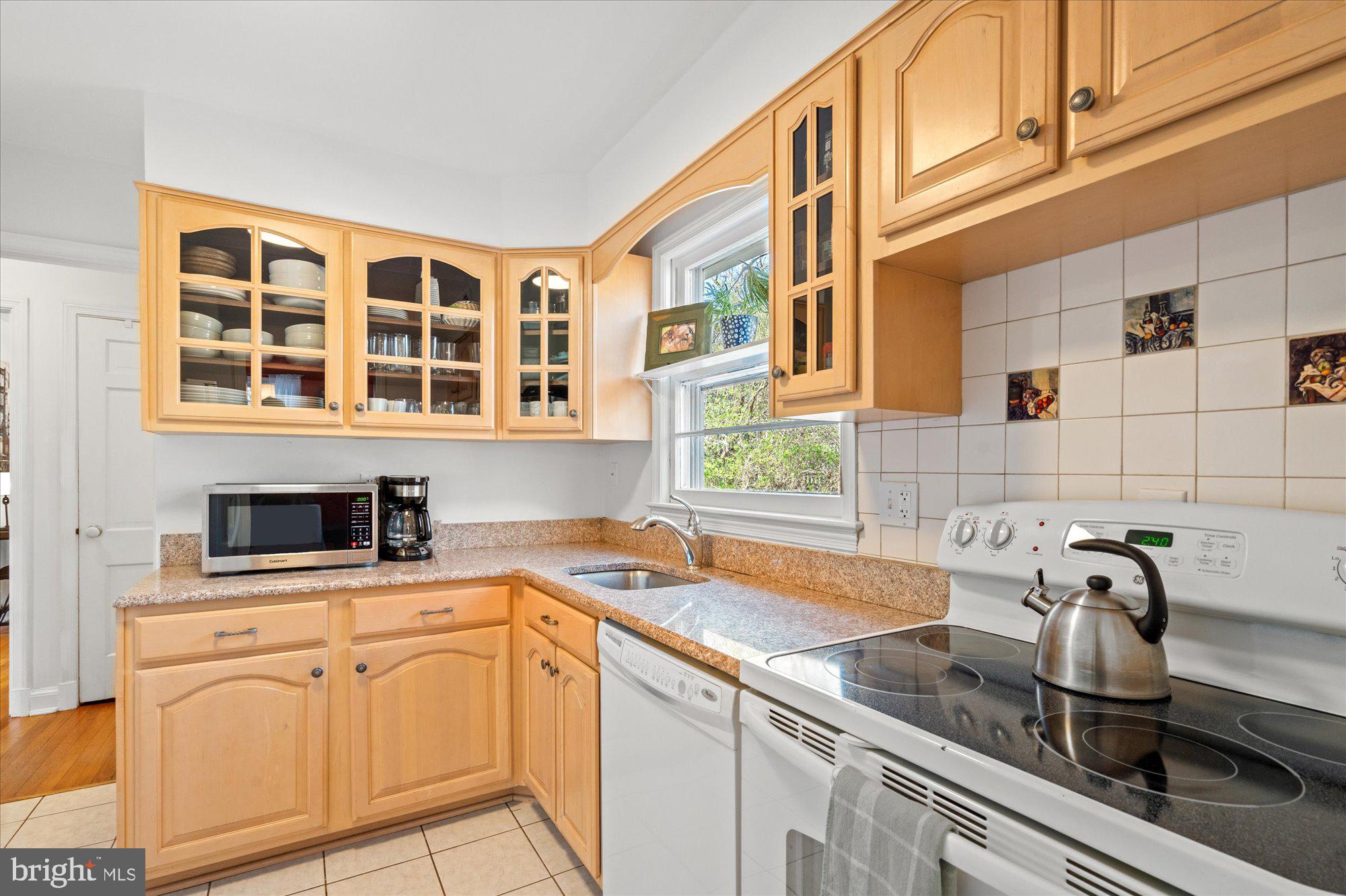 2913 OLD DOMINION BOULEVARD