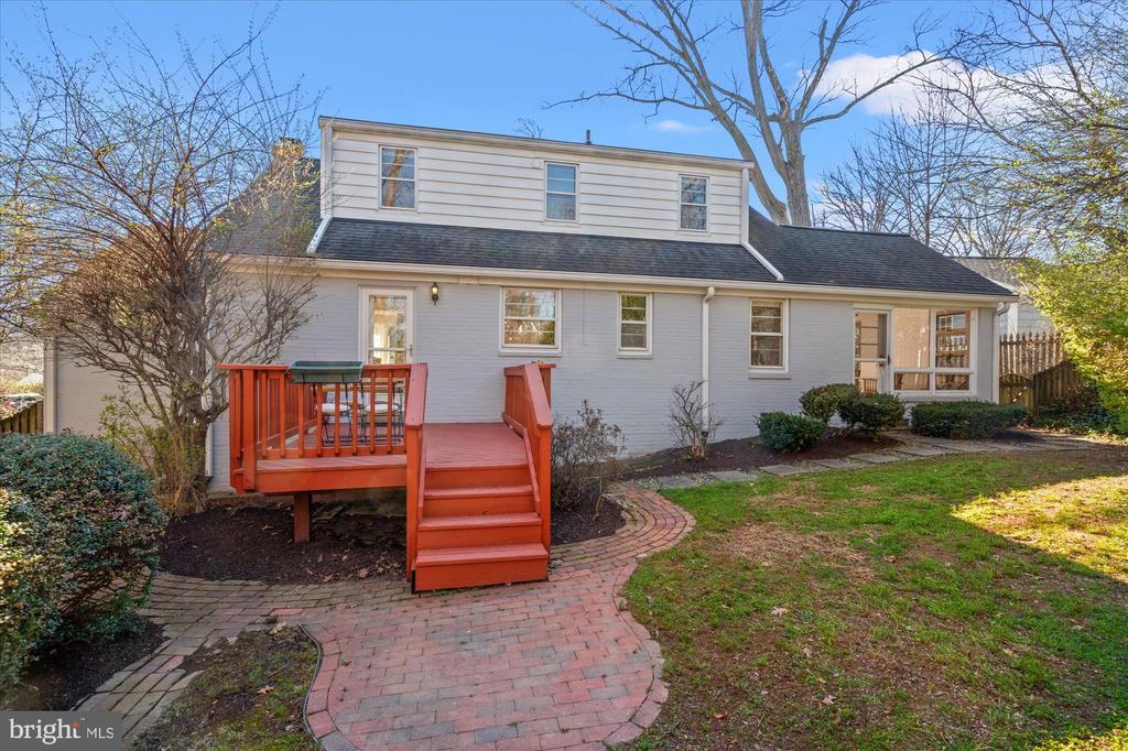 2913 OLD DOMINION BOULEVARD