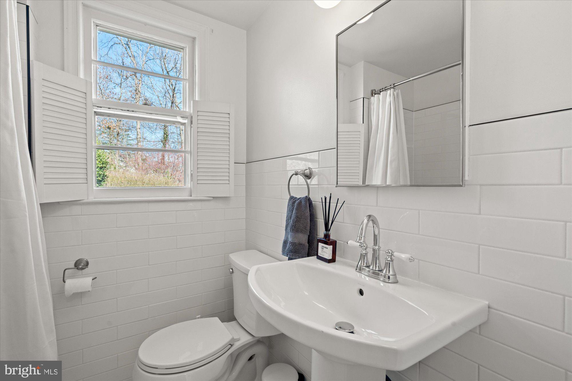 2913 OLD DOMINION BOULEVARD