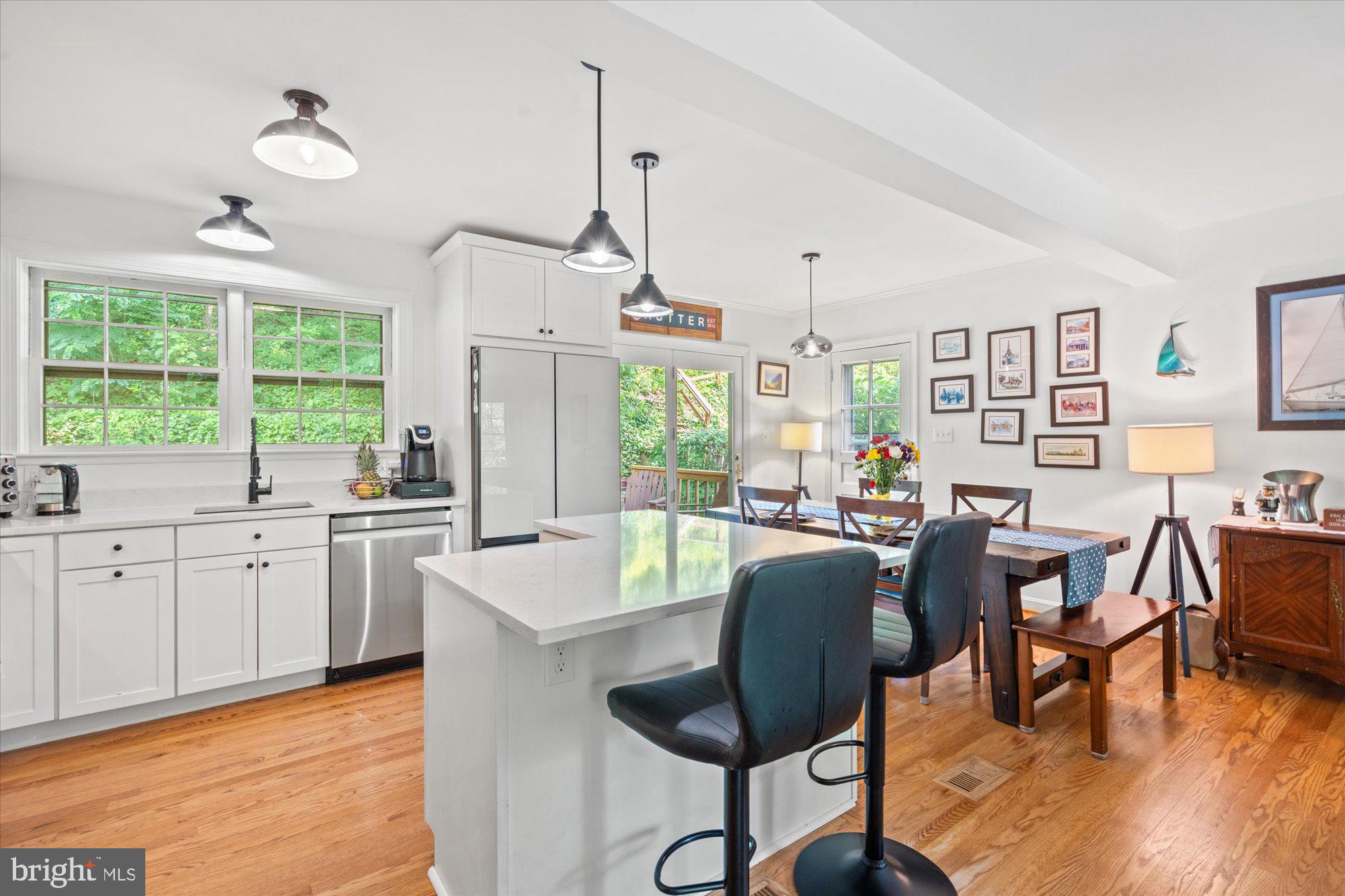 809 E TIMBER BRANCH PARKWAY