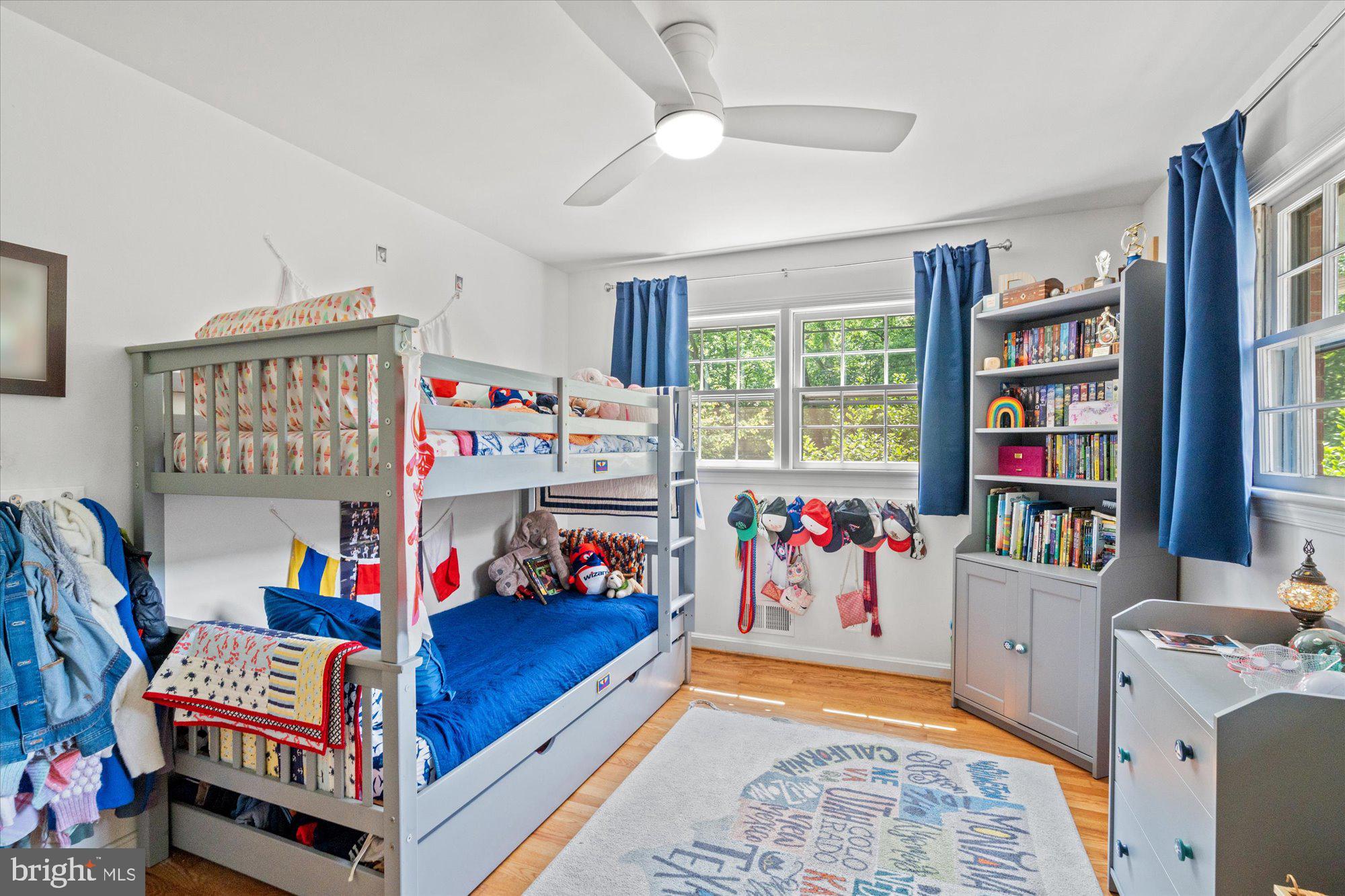 809 E TIMBER BRANCH PARKWAY