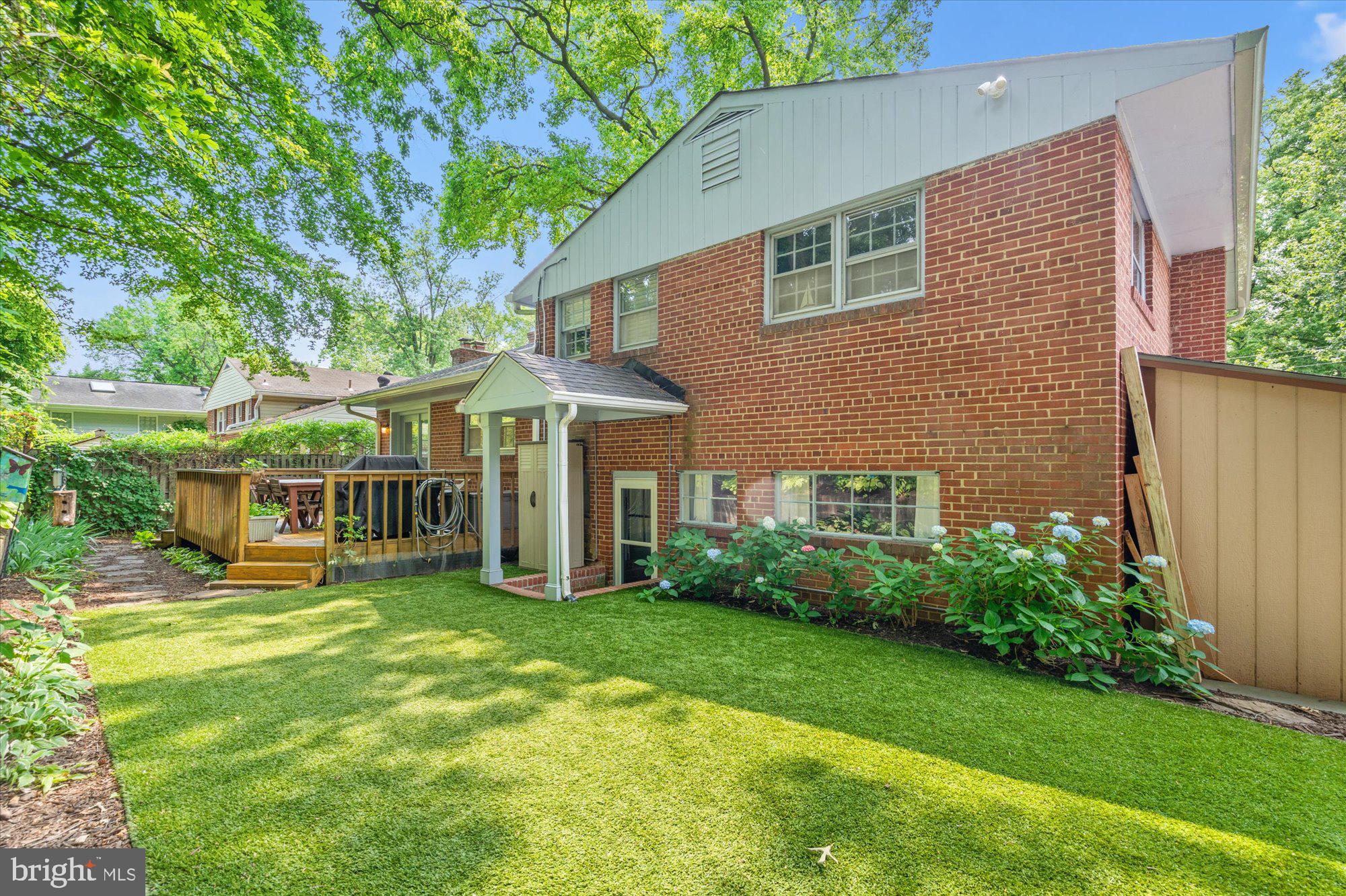 809 E TIMBER BRANCH PARKWAY