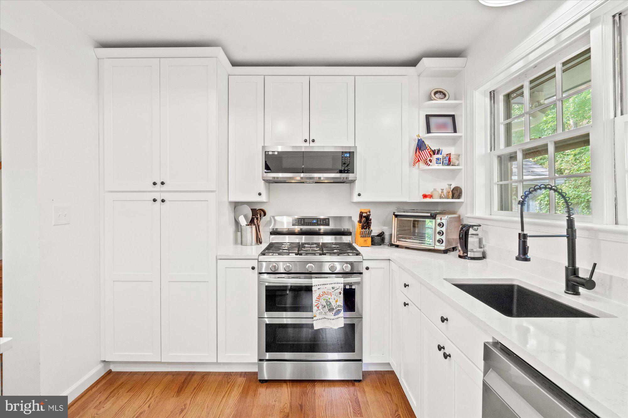 809 E TIMBER BRANCH PARKWAY