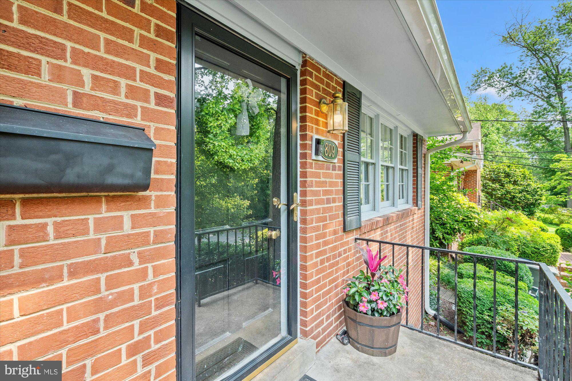 809 E TIMBER BRANCH PARKWAY