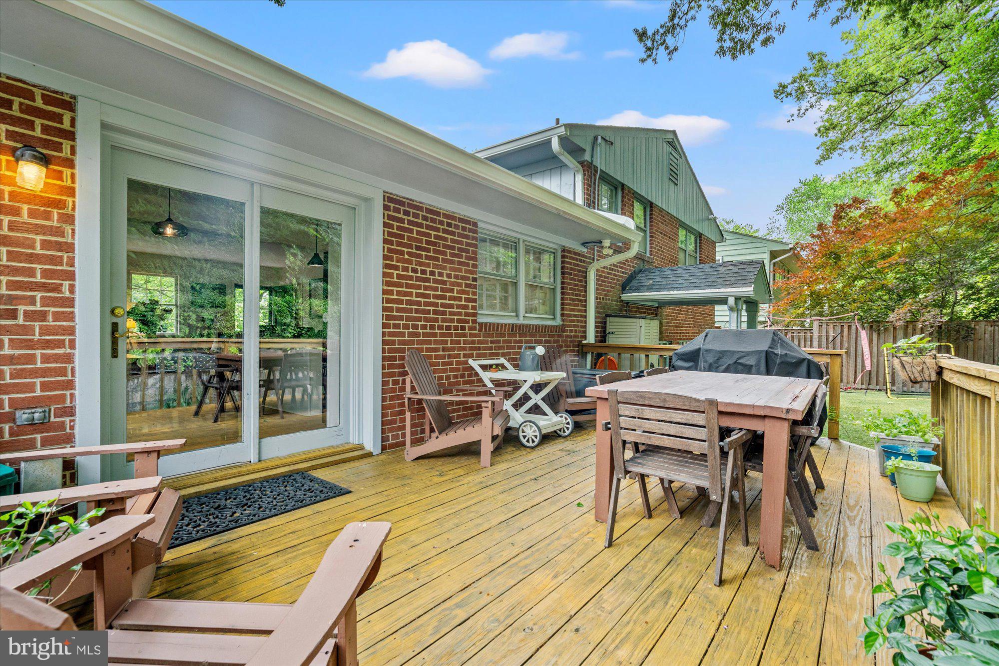 809 E TIMBER BRANCH PARKWAY