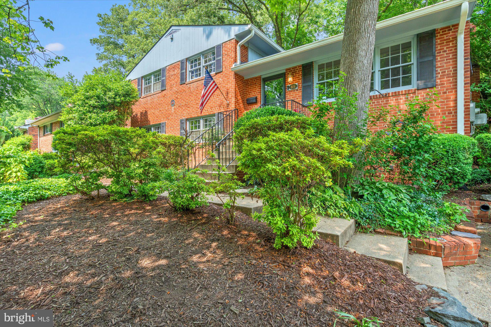 809 E TIMBER BRANCH PARKWAY