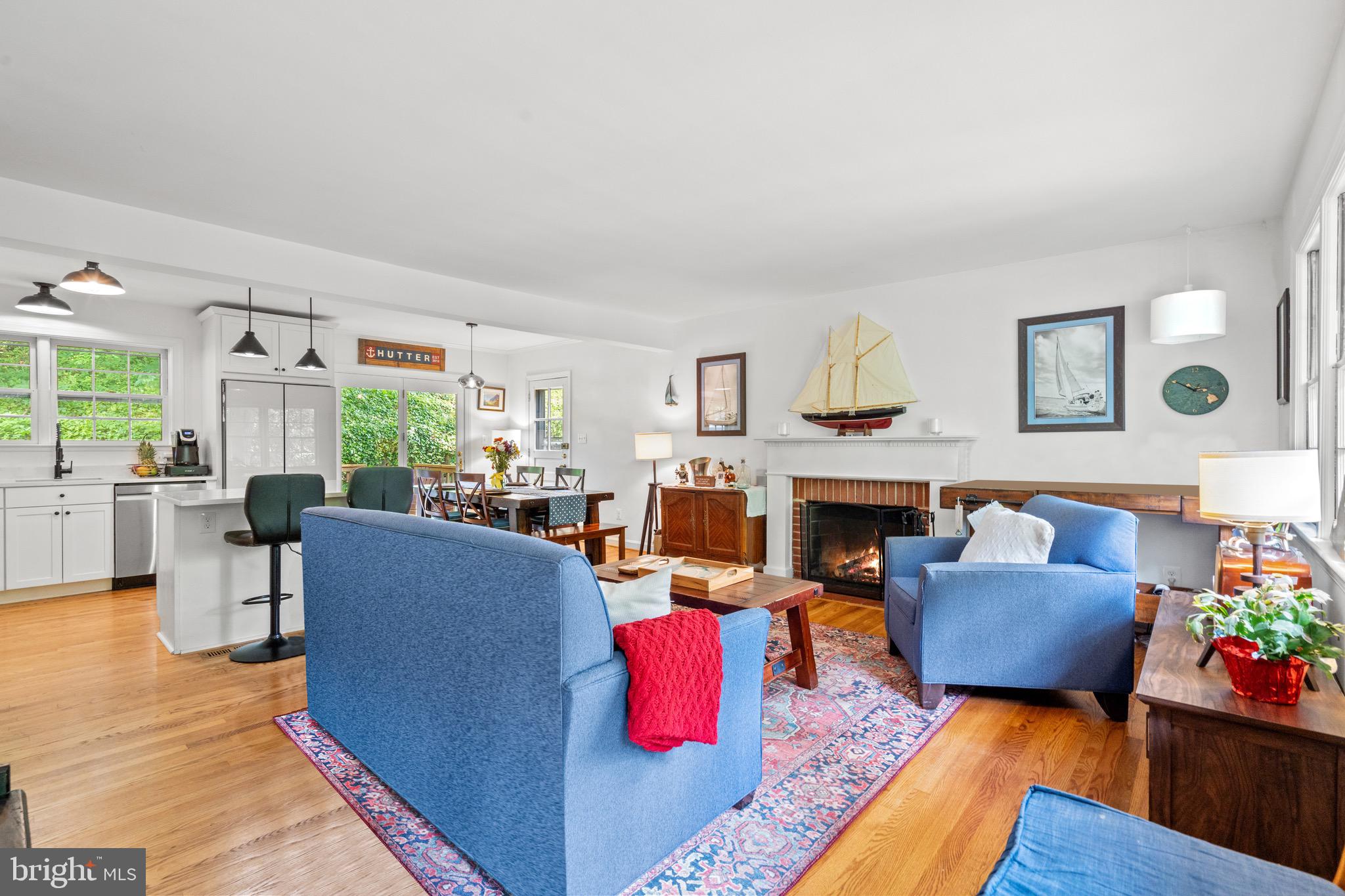 809 E TIMBER BRANCH PARKWAY