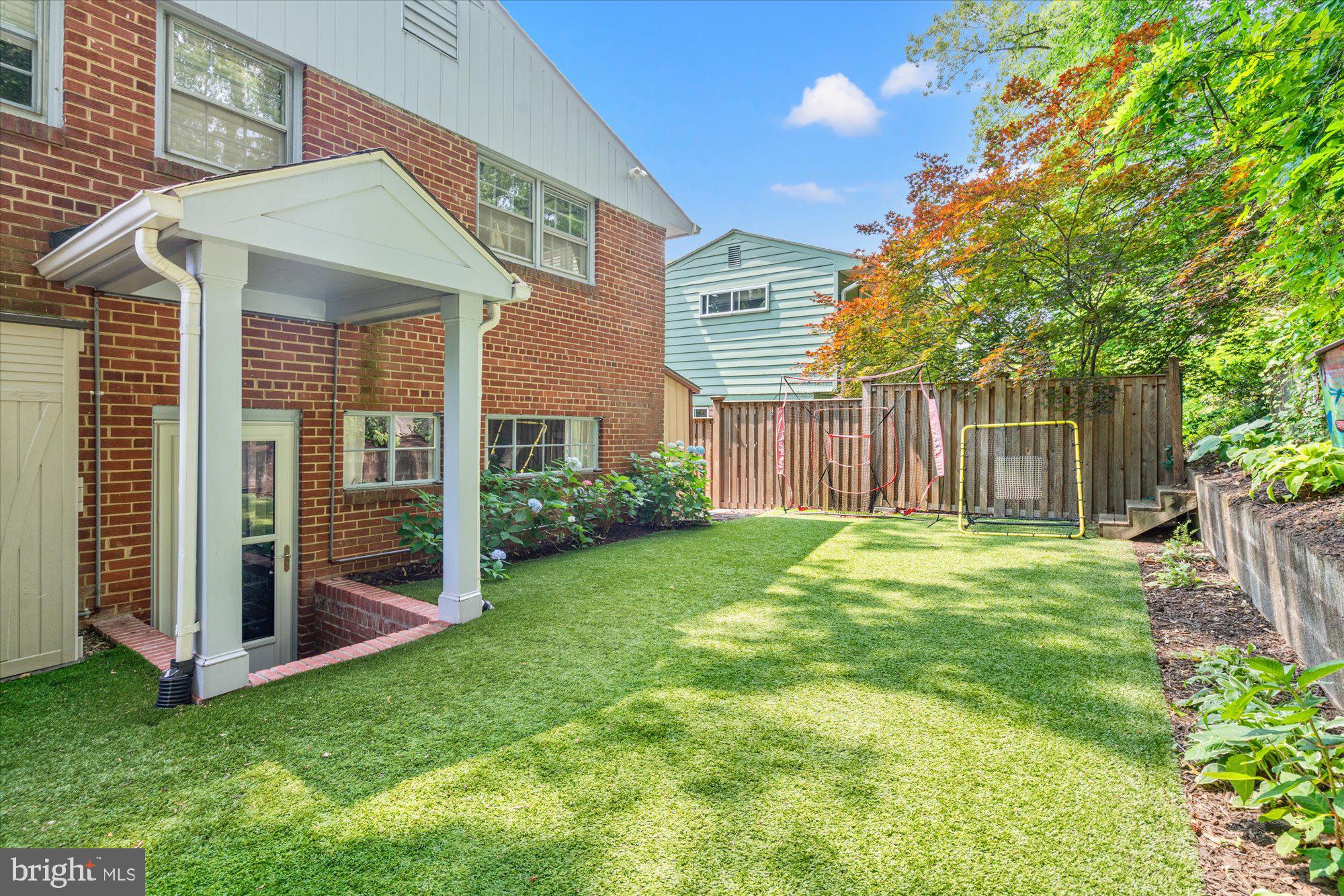 809 E TIMBER BRANCH PARKWAY