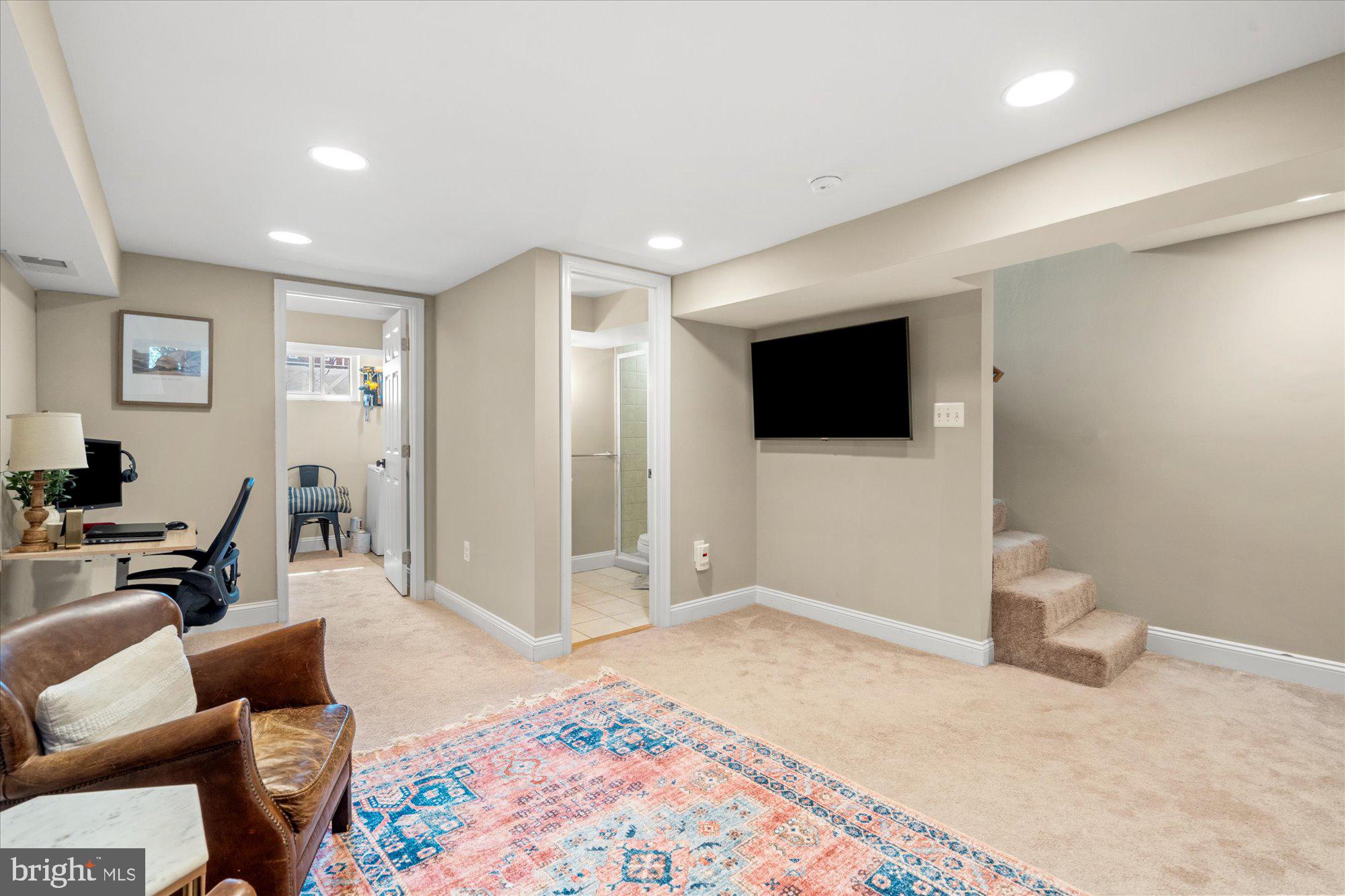 509 E WINDSOR AVENUE A