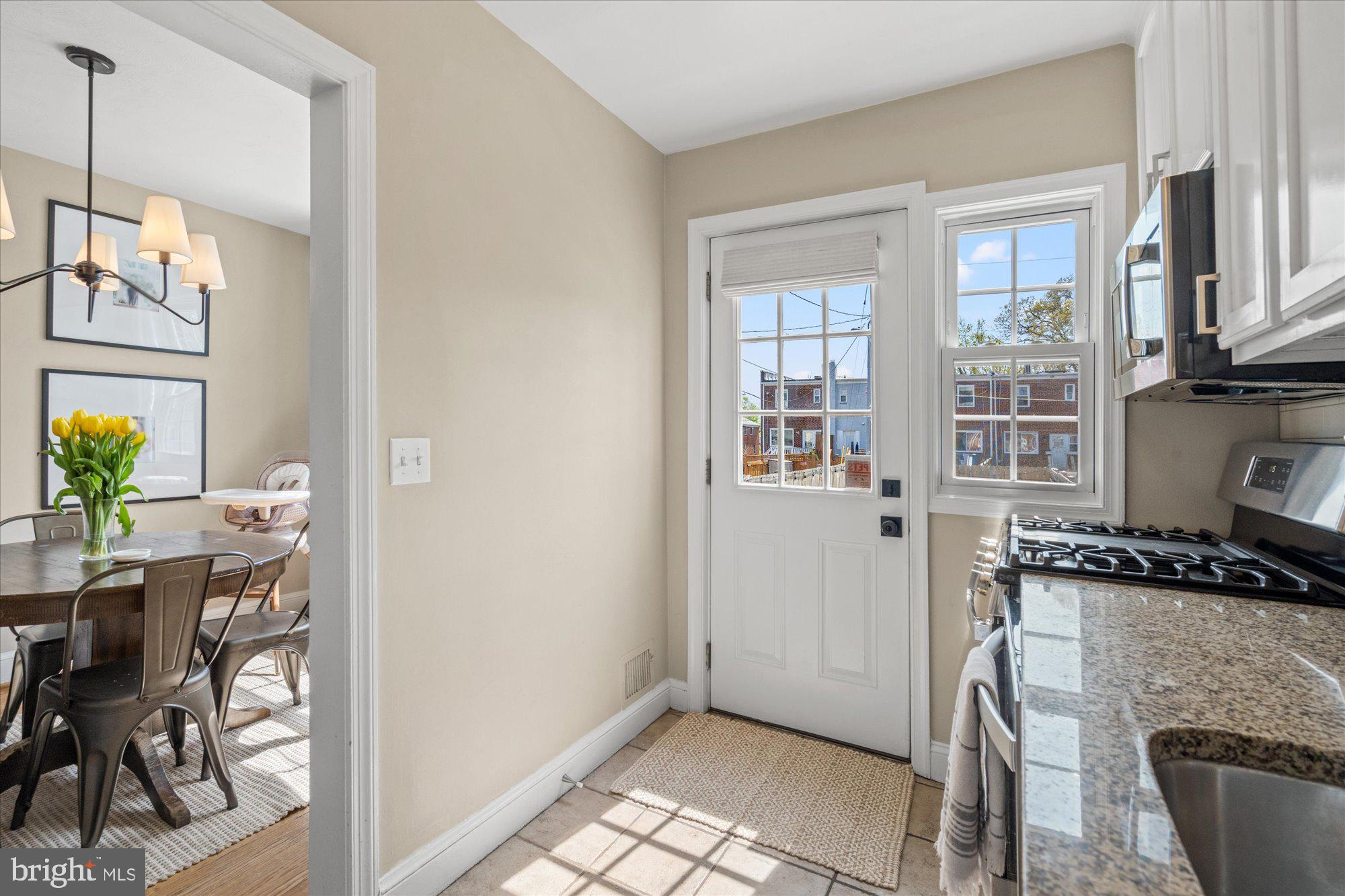 509 E WINDSOR AVENUE A