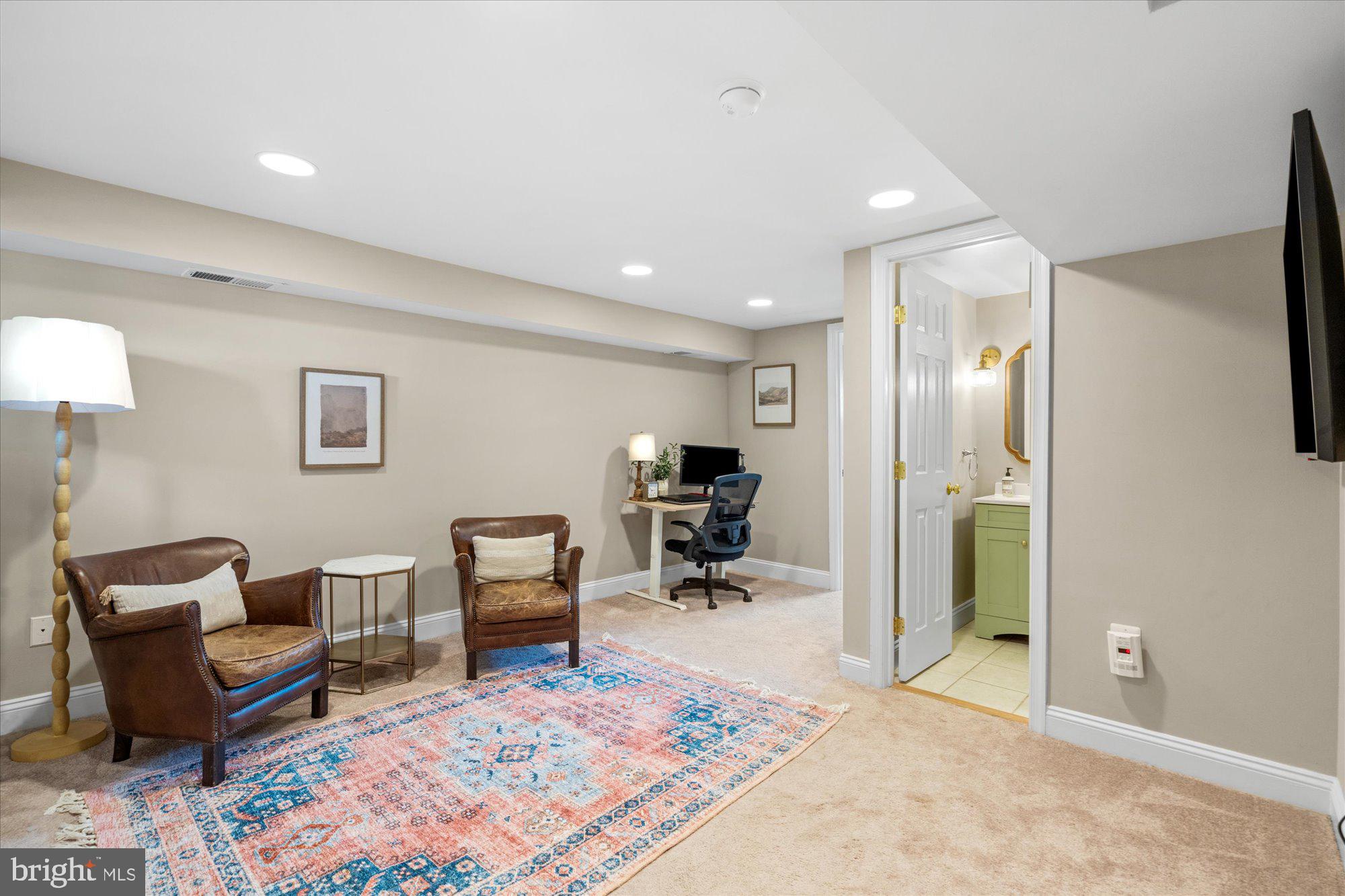 509 E WINDSOR AVENUE A