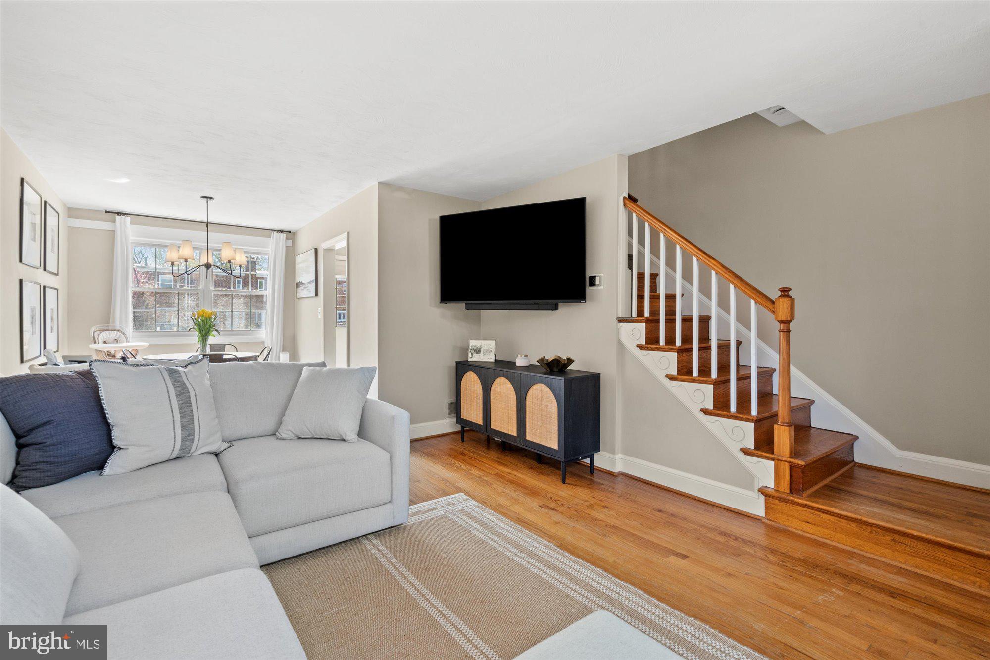 509 E WINDSOR AVENUE A