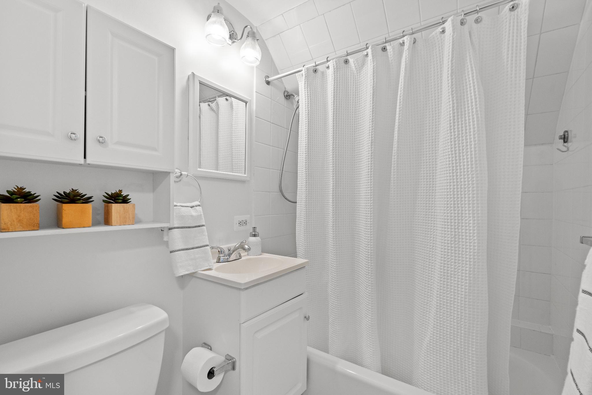 1700 DEWITT AVENUE 3