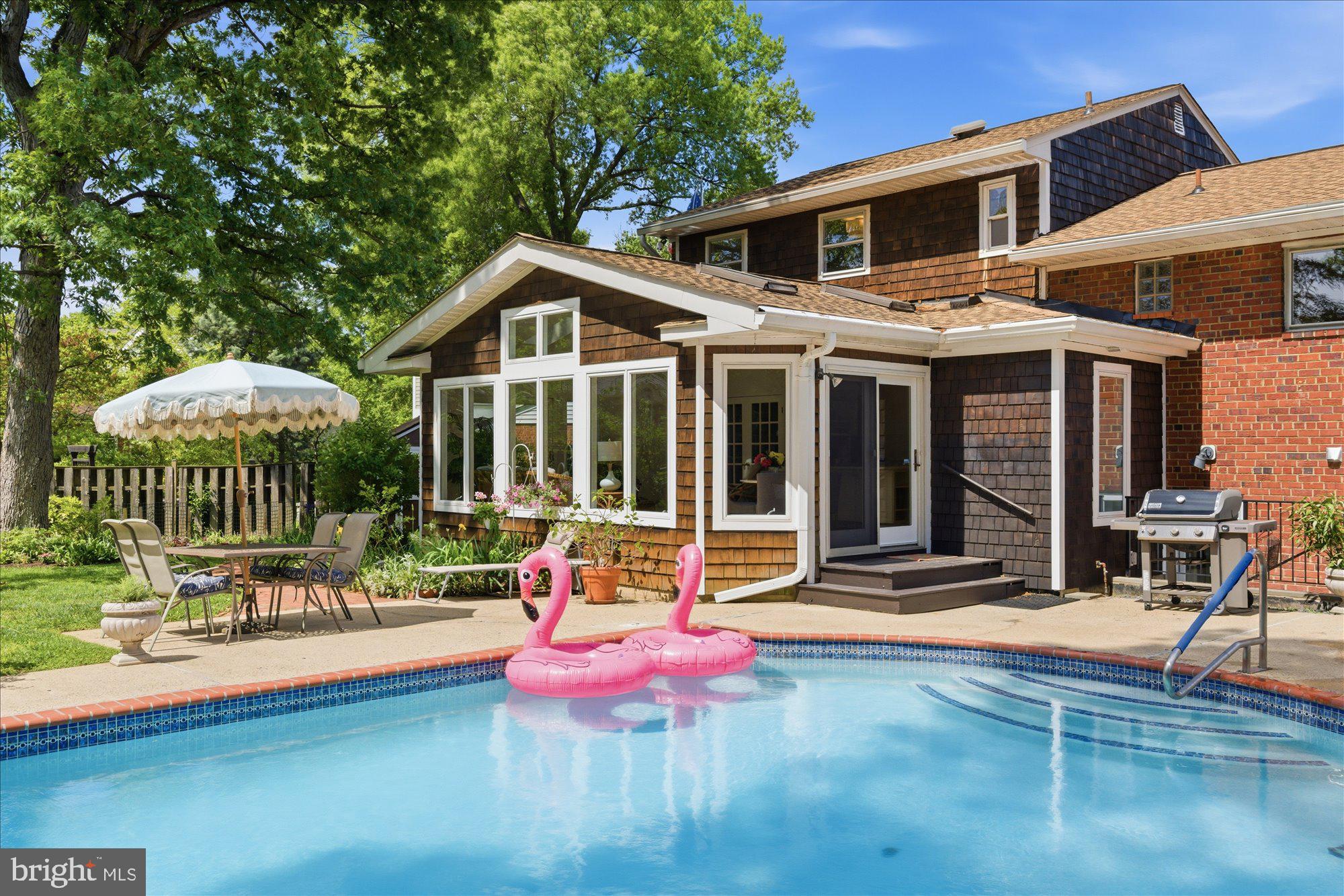 2905 MAPLEWOOD PLACE