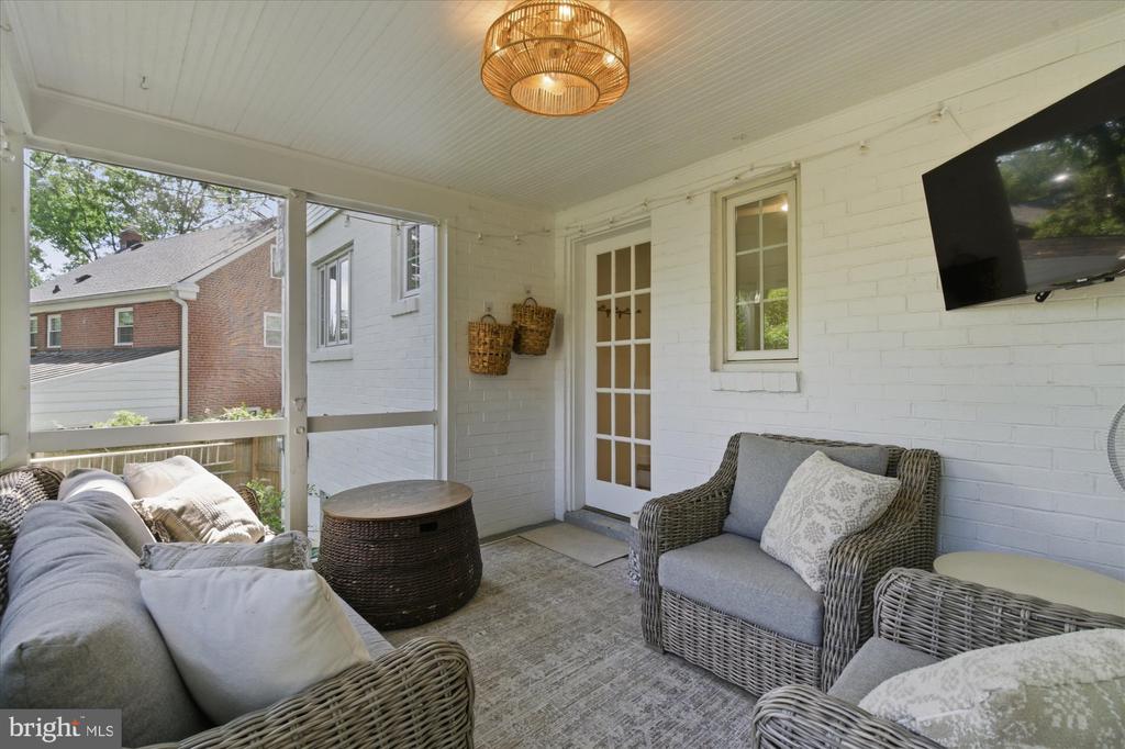 805 CHALFONTE DRIVE
