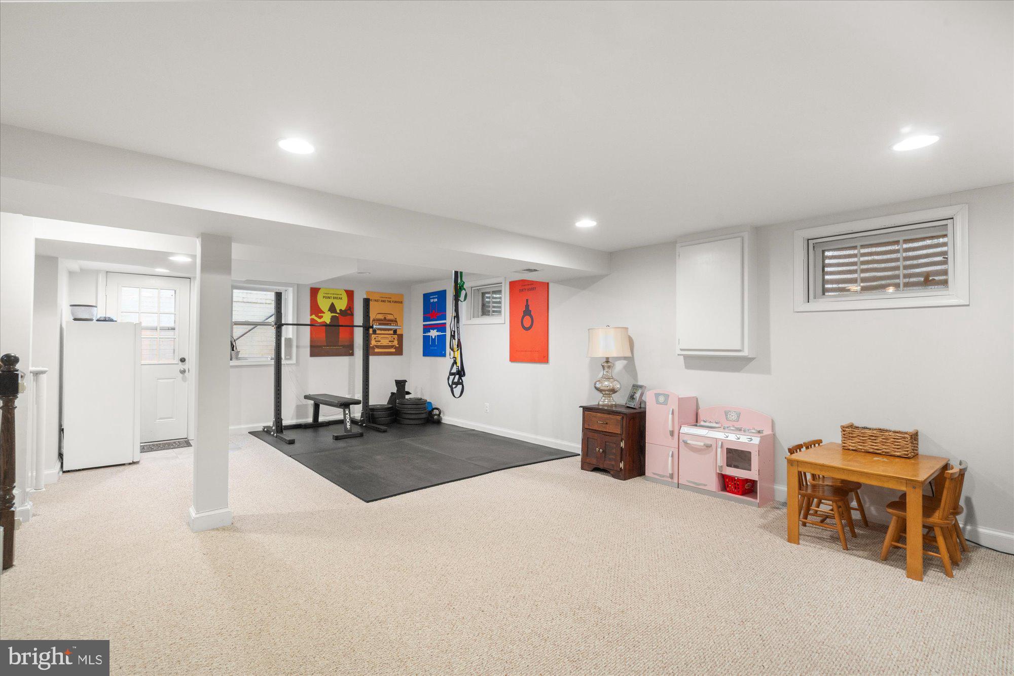 610 CRESTWOOD DRIVE
