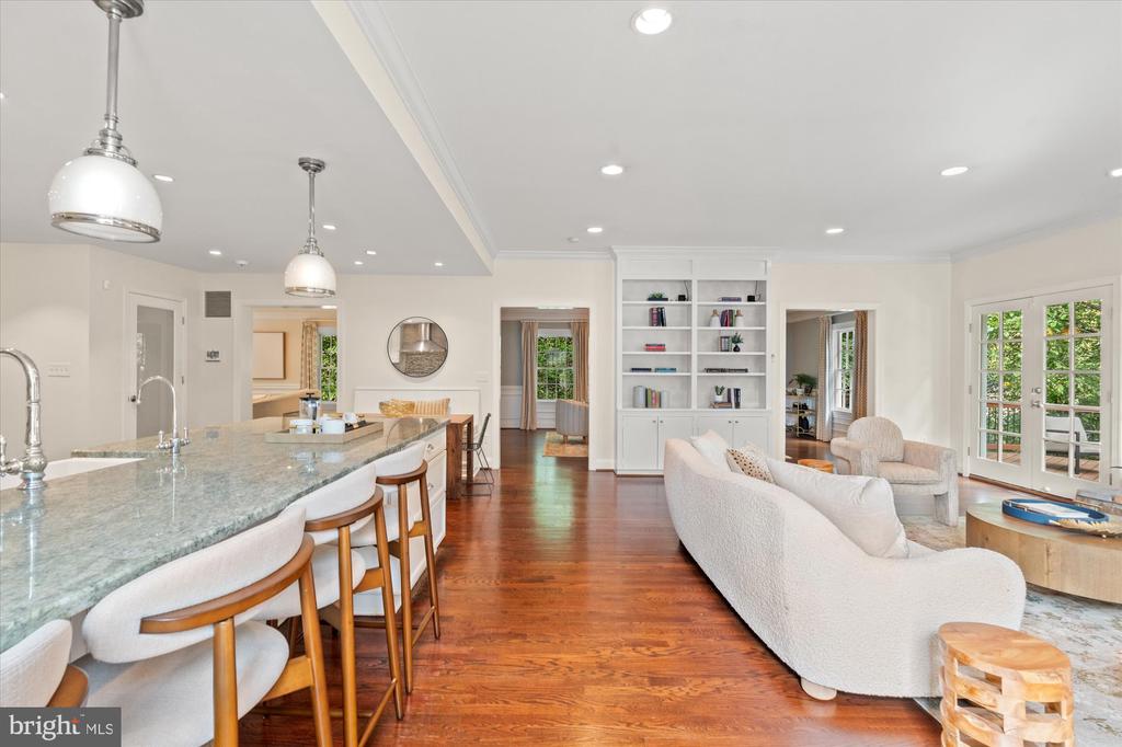 301 COLUMBIA ROAD
