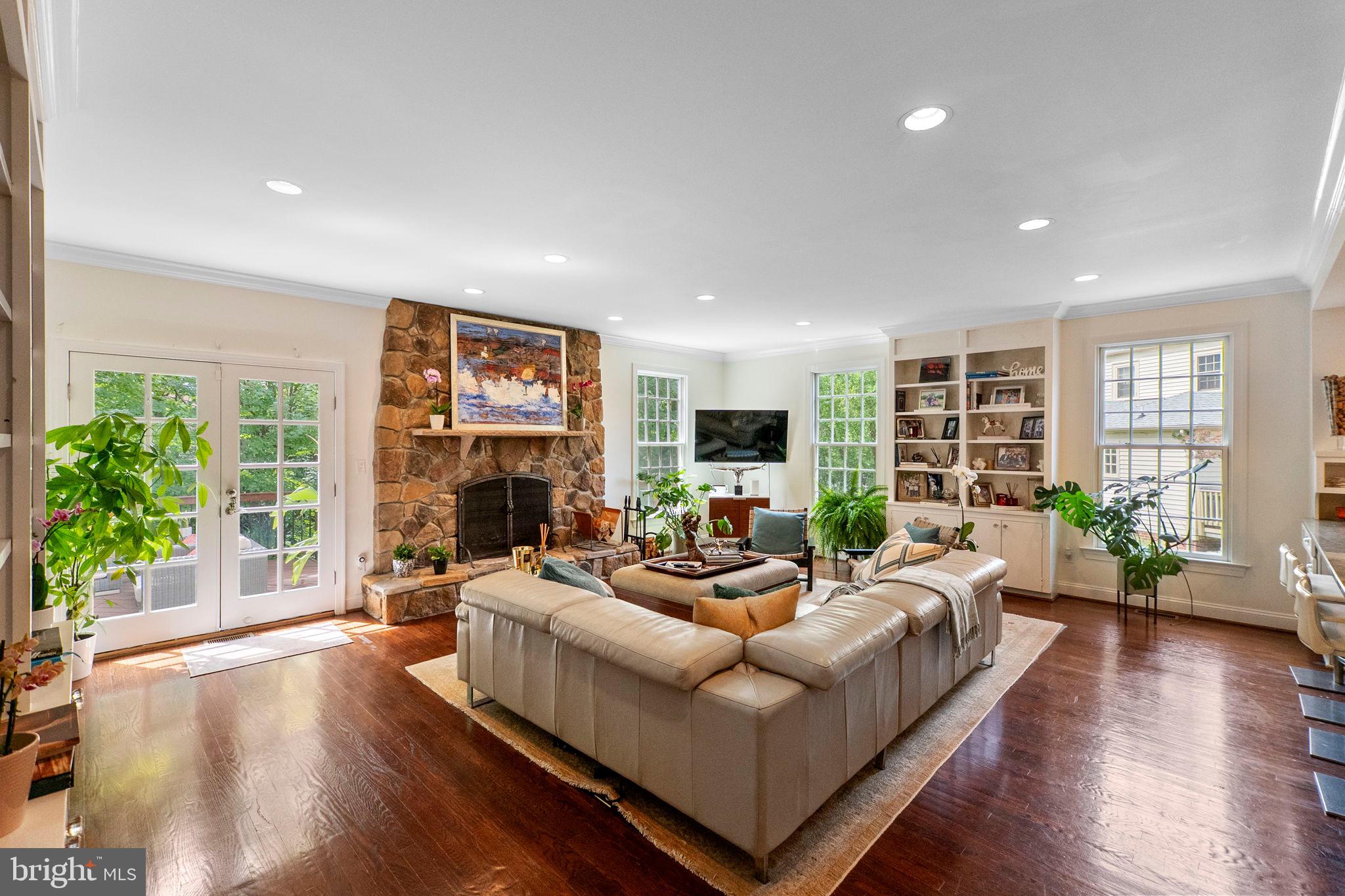 301 COLUMBIA ROAD