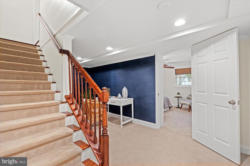 301 COLUMBIA ROAD