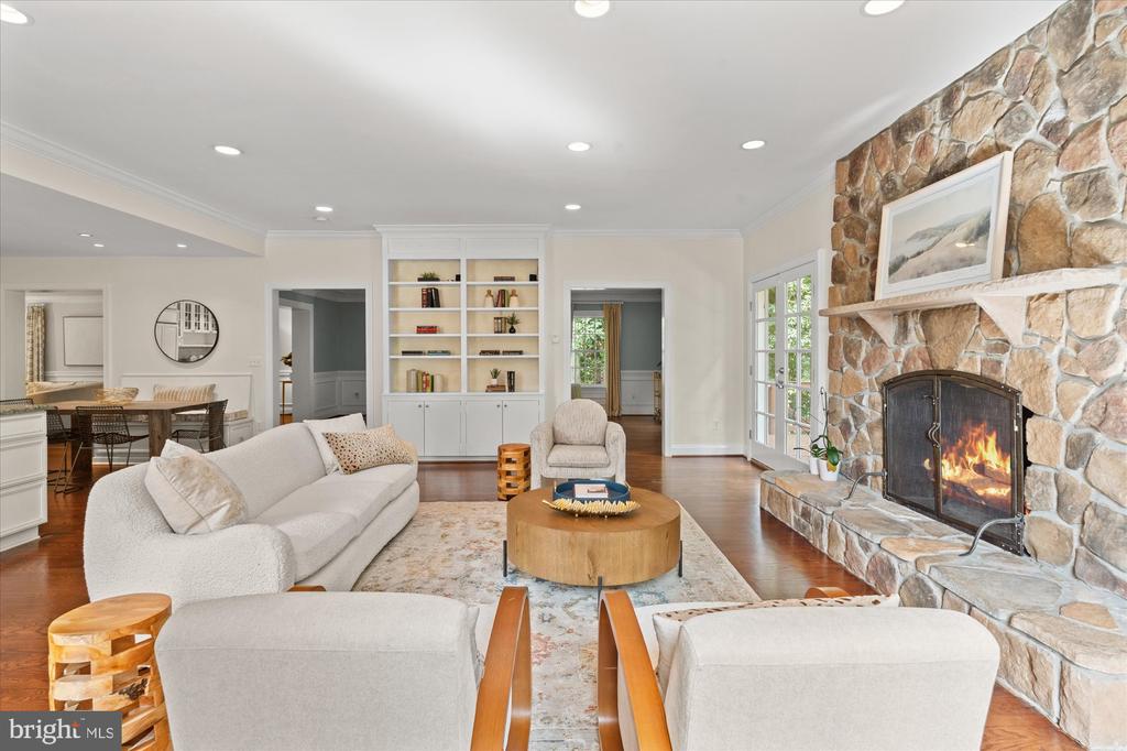301 COLUMBIA ROAD