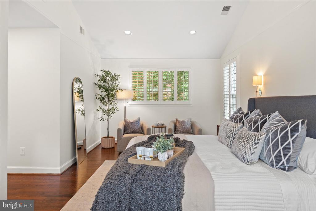 301 COLUMBIA ROAD
