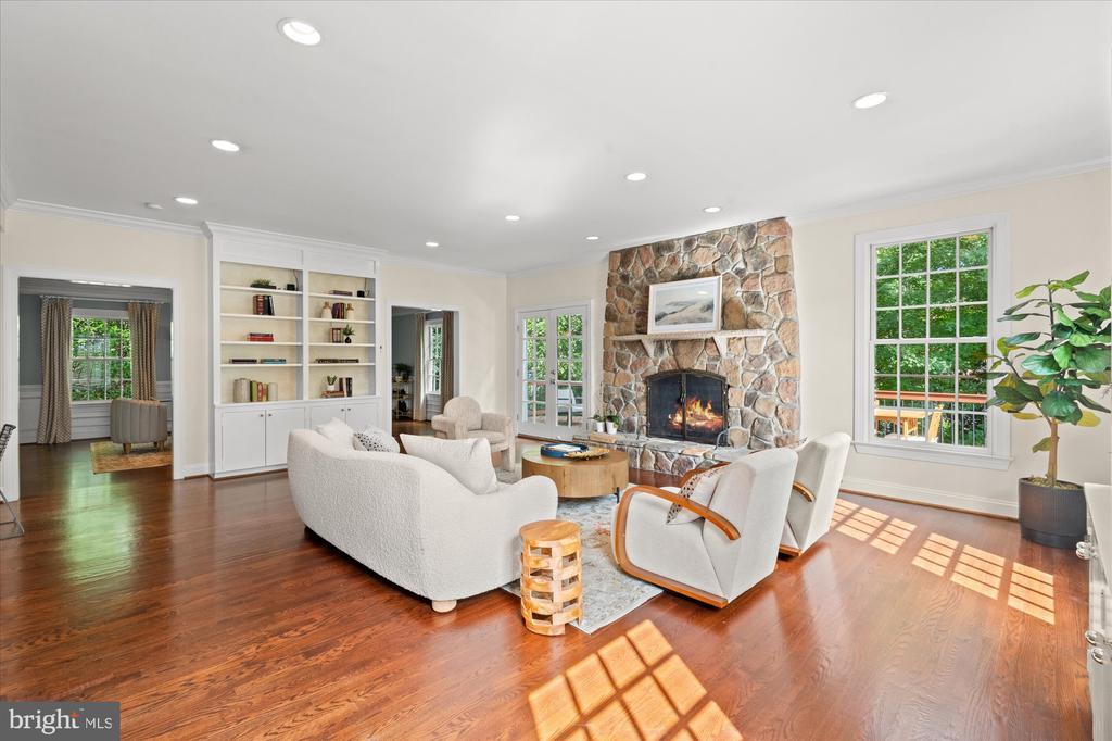 301 COLUMBIA ROAD