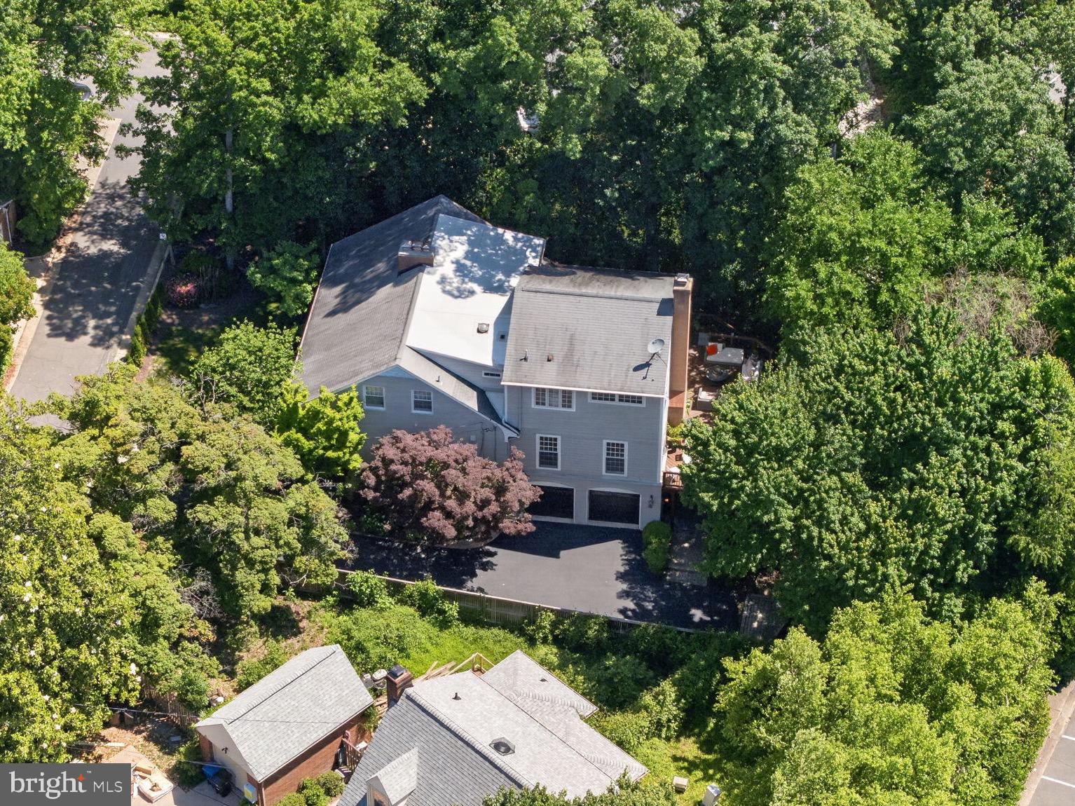 301 COLUMBIA ROAD