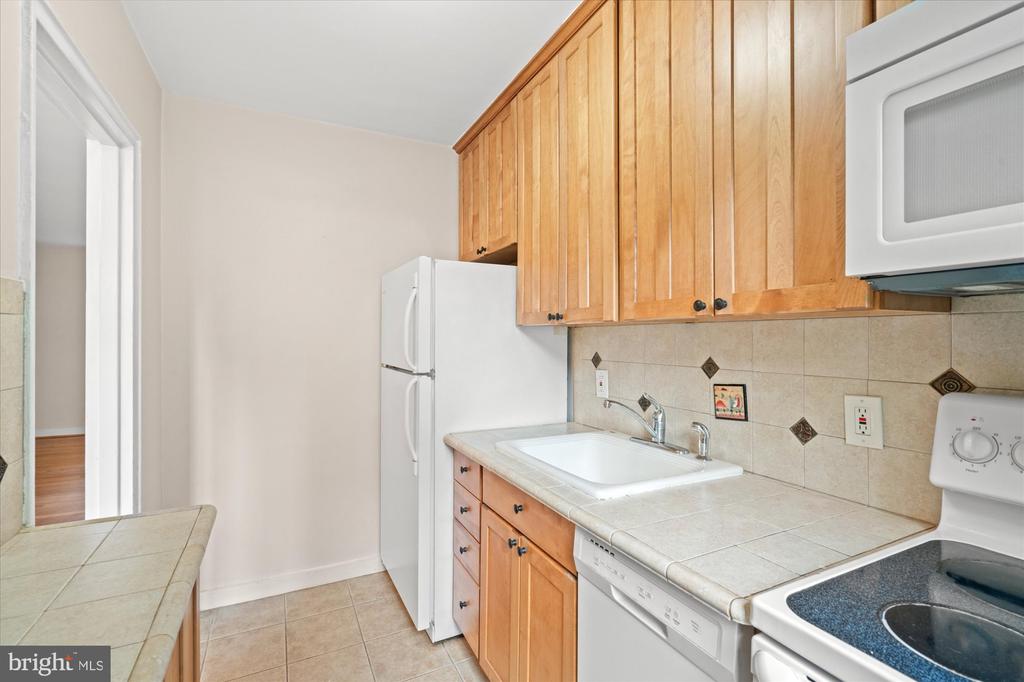 2 ASHBY STREET Unit: C