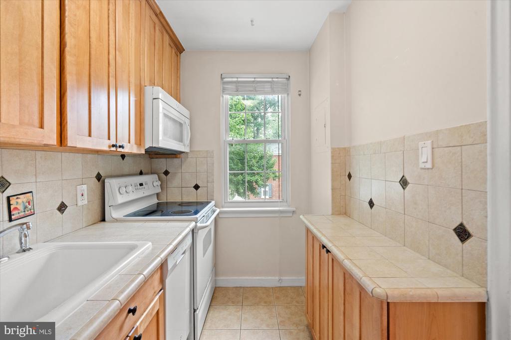 2 ASHBY STREET Unit: C