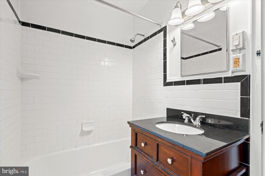 2 ASHBY STREET Unit: C