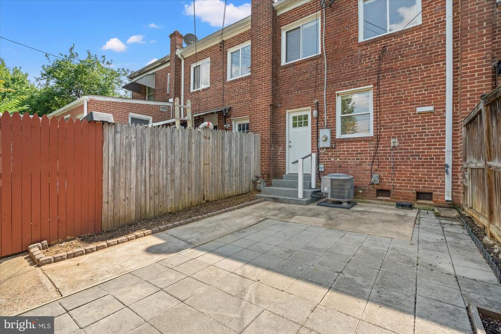 3749 MARK DRIVE