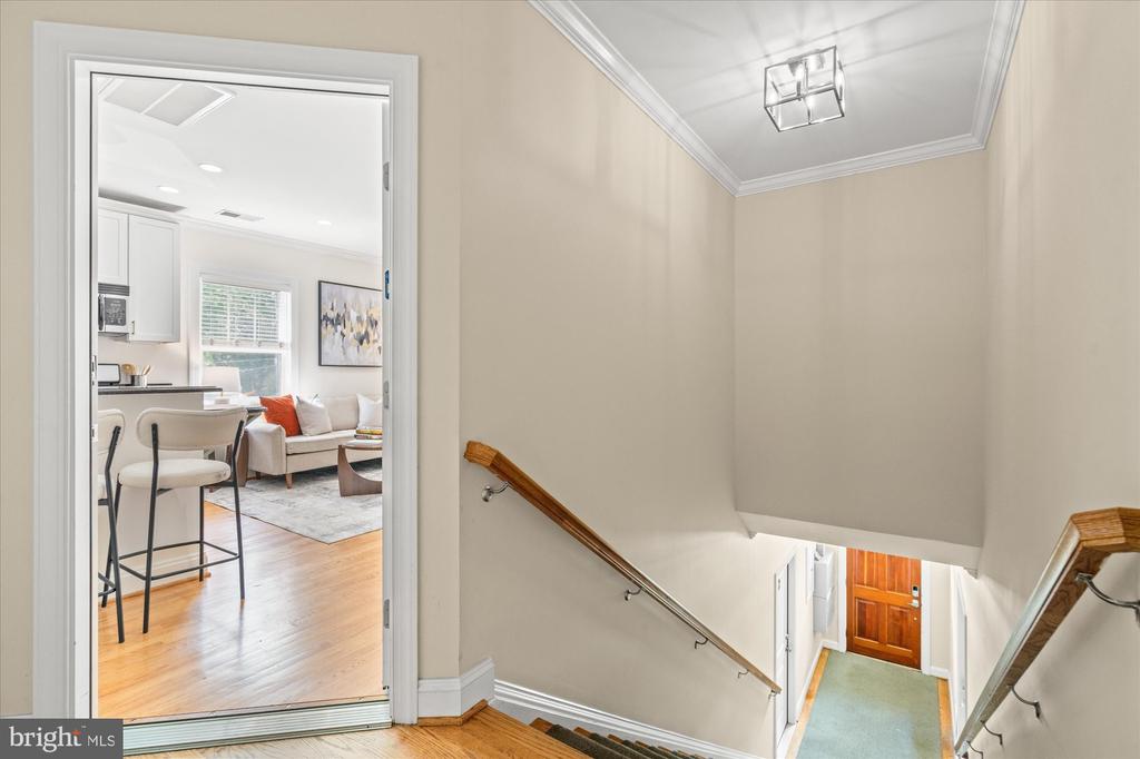 409 E RAYMOND AVENUE Unit: 6