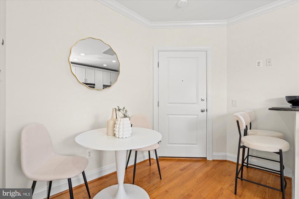 409 E RAYMOND AVENUE Unit: 6