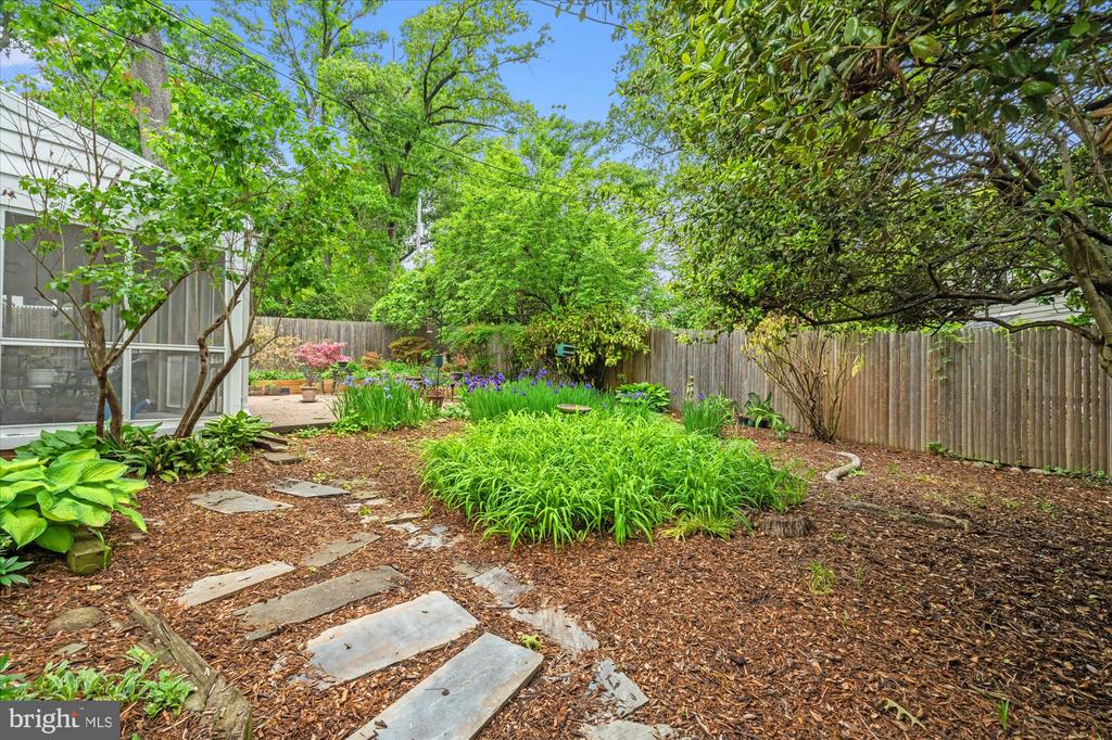 803 CHALFONTE DRIVE