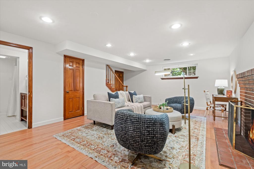 803 CHALFONTE DRIVE