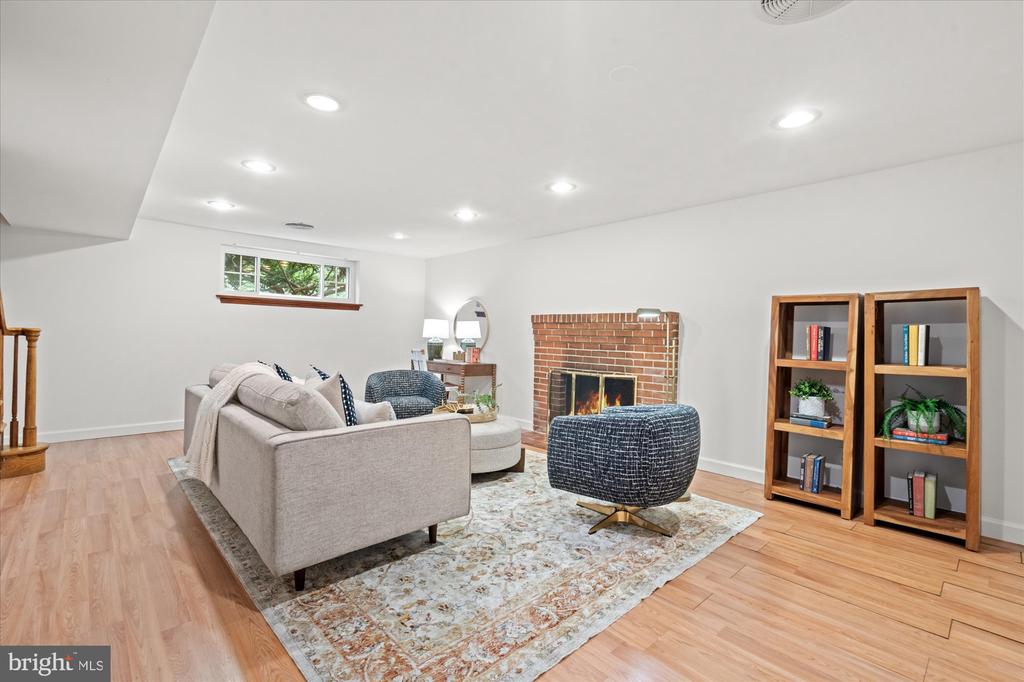 803 CHALFONTE DRIVE
