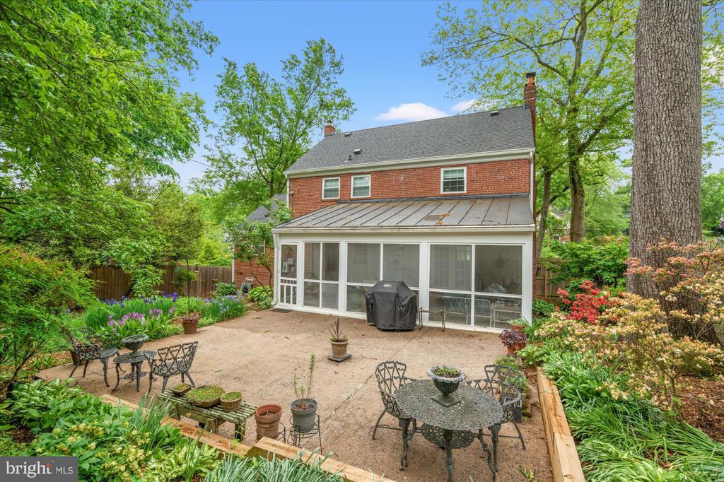 803 CHALFONTE DRIVE