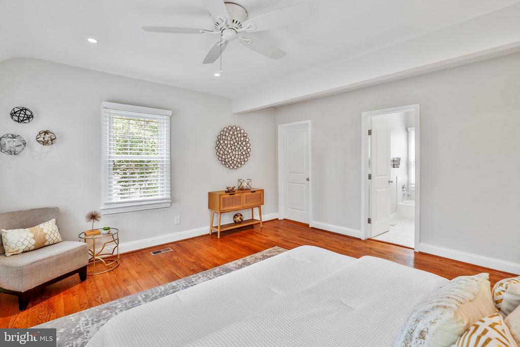 1309 Gibson Pl