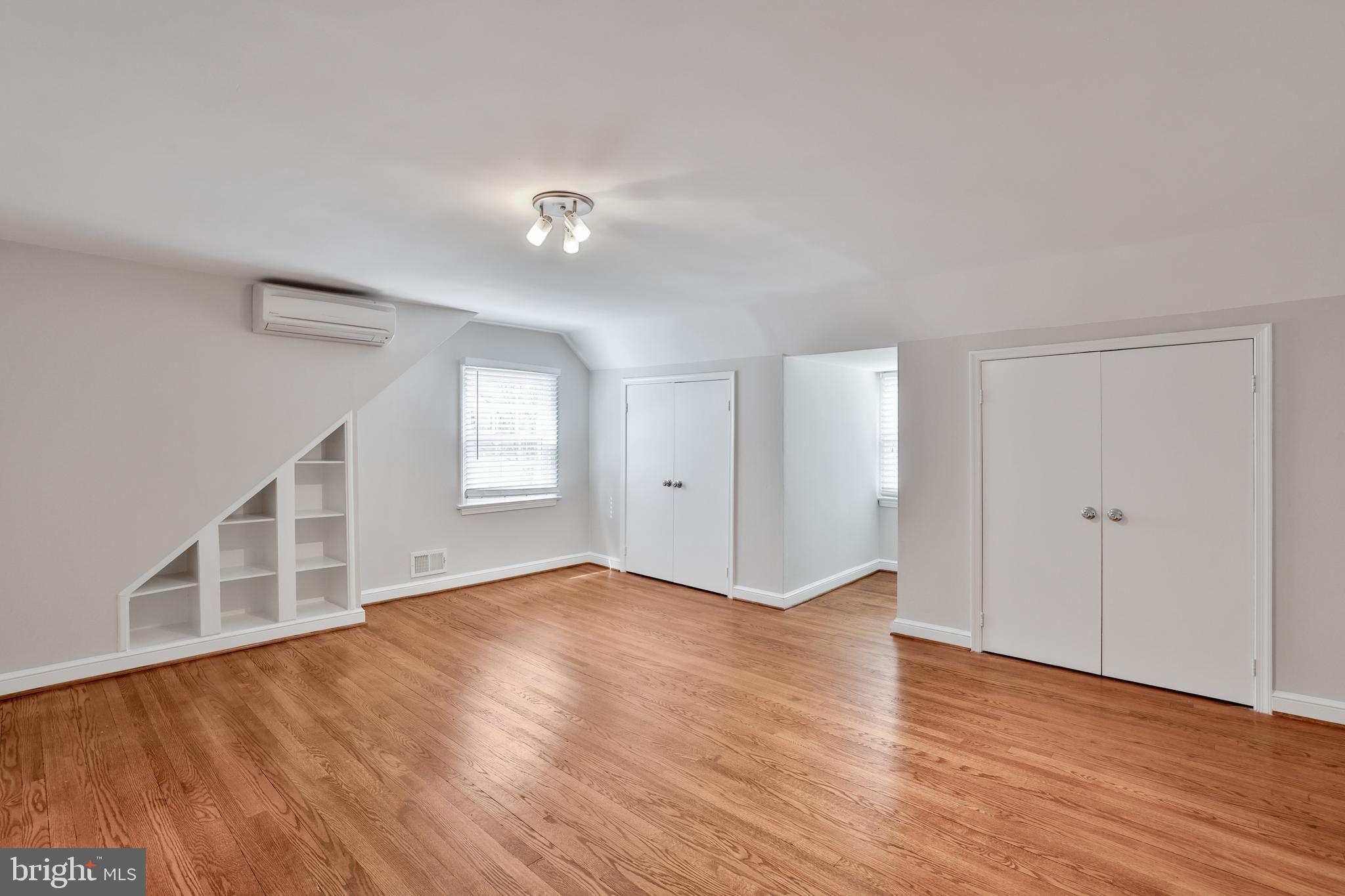 1309 Gibson Pl